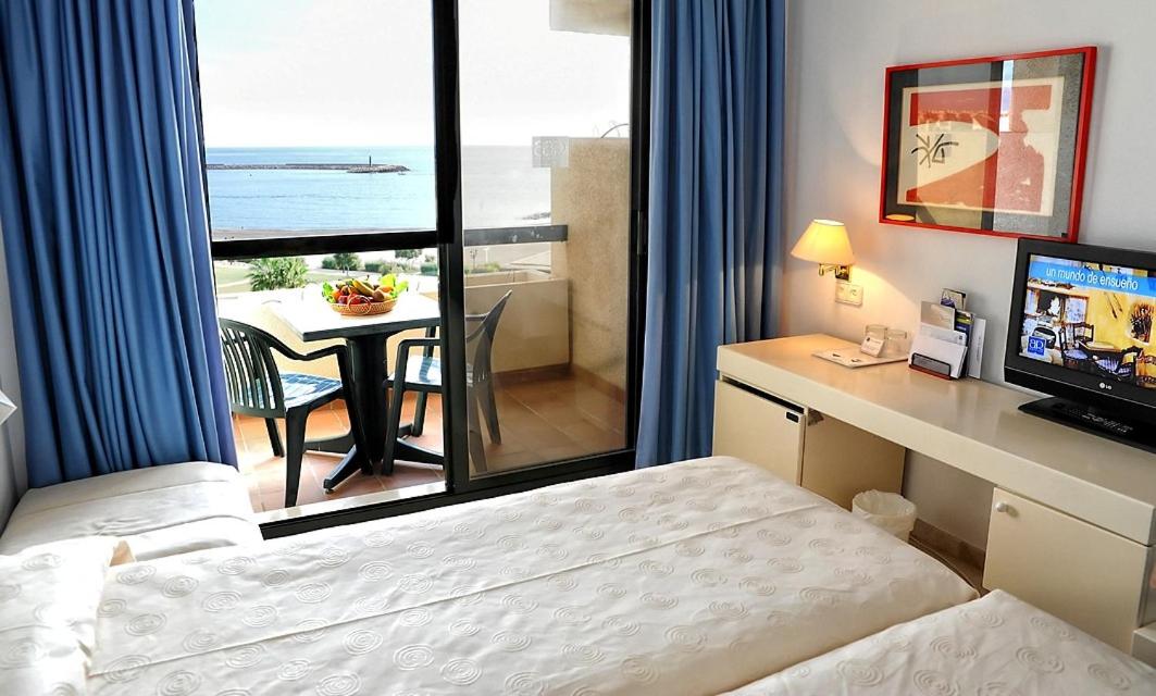 Twin Room - Photo 1
