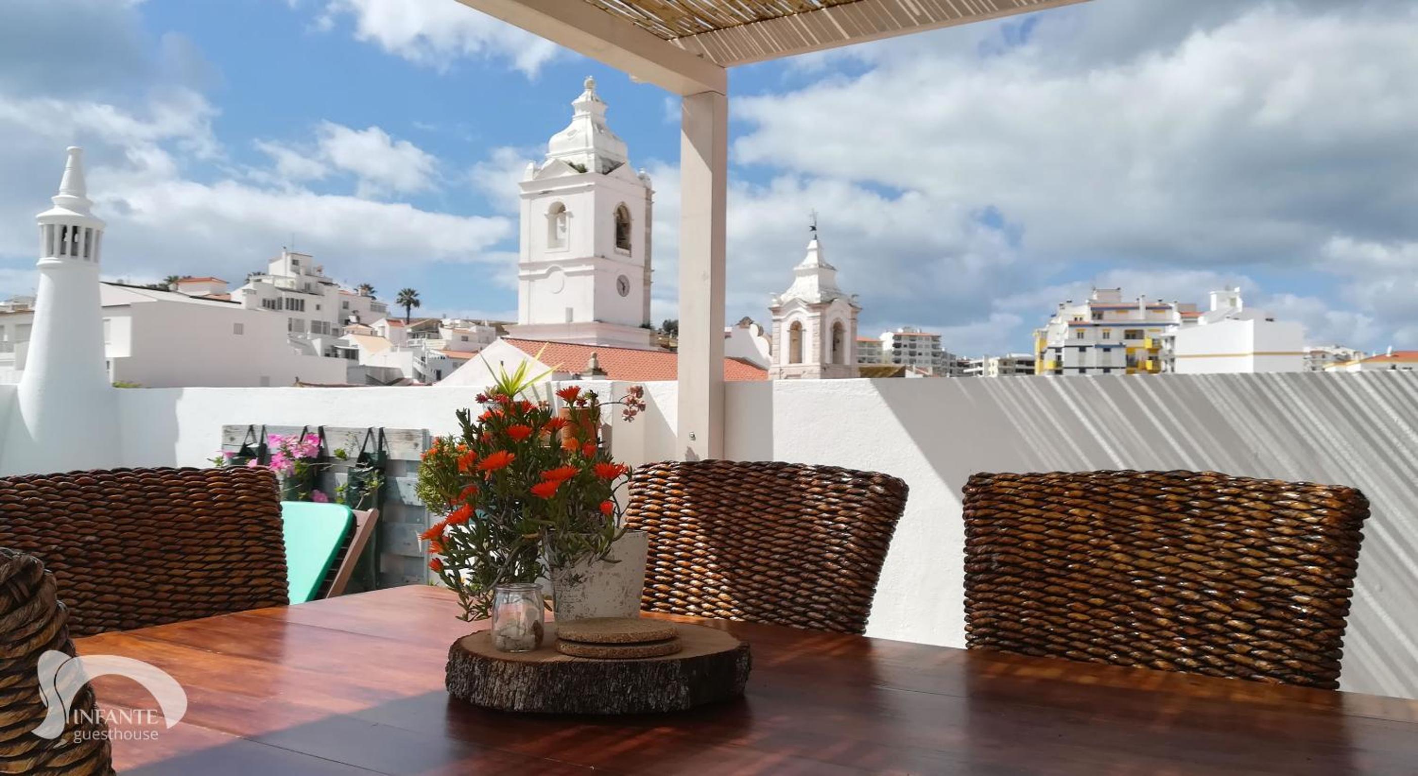 Double Room With Side Sea View And Private Bathroom photo 3
