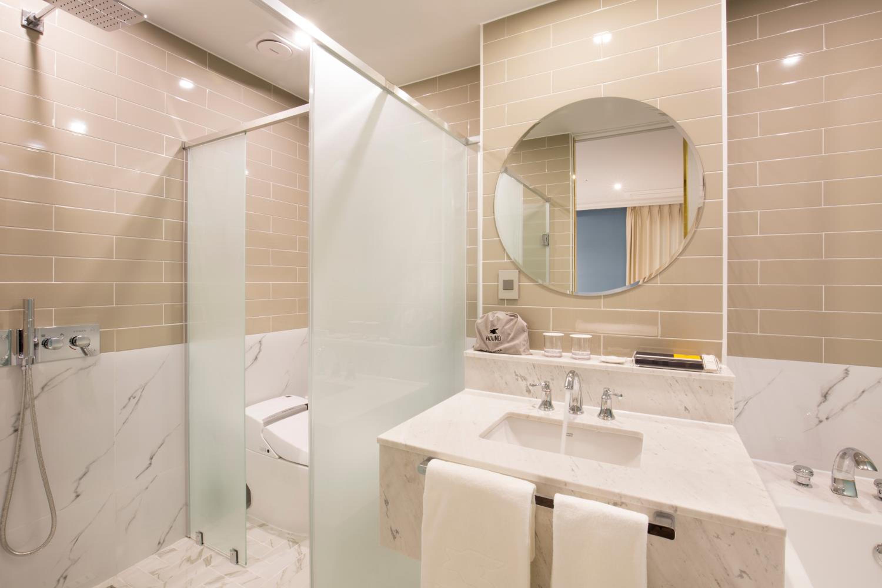 Standard Double Room with City View photo 2
