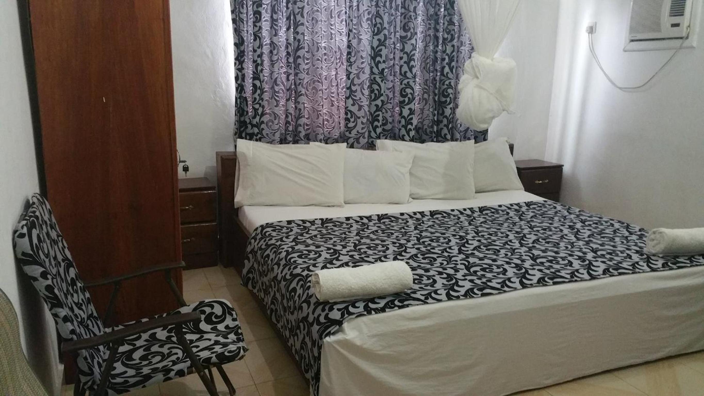 Standard Double Room photo 2