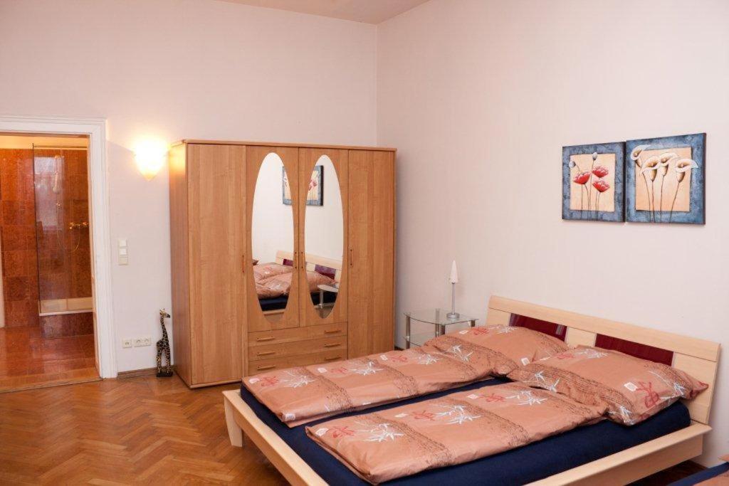 Superior One-Bedroom Apartment with Terrace photo 3