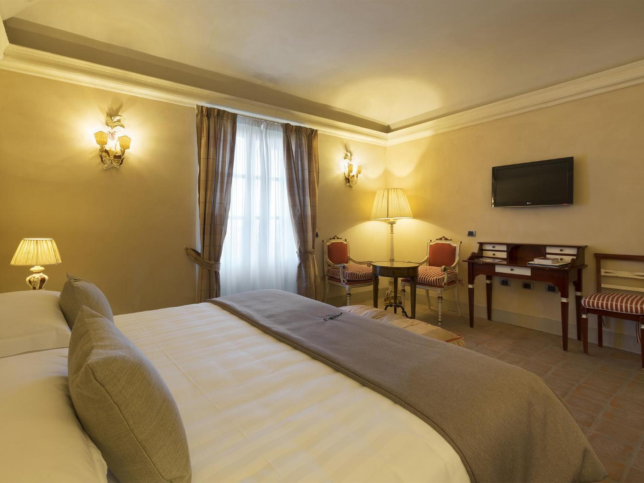 Executive Suite photo 2