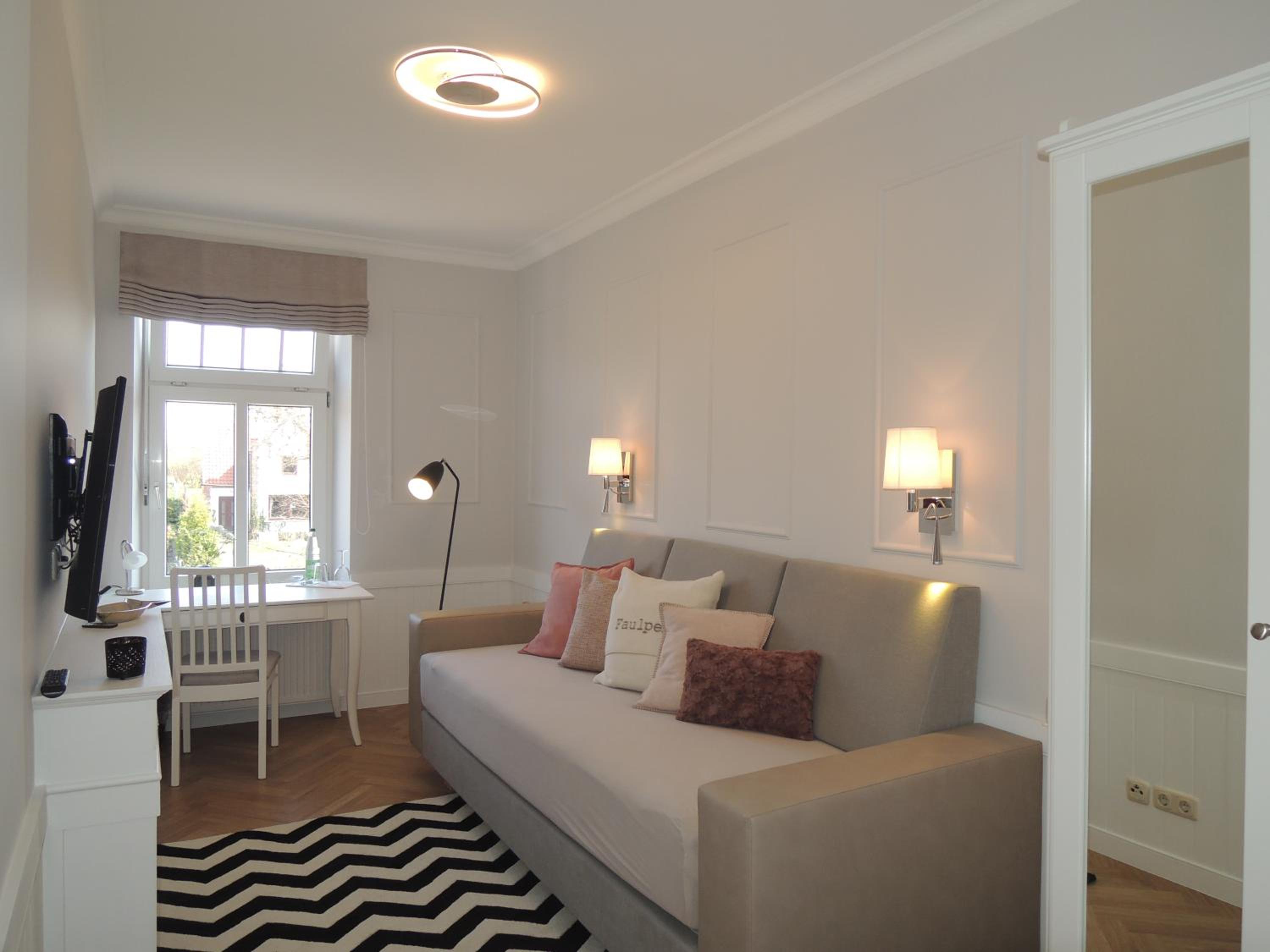Single Room with Private External Bathroom