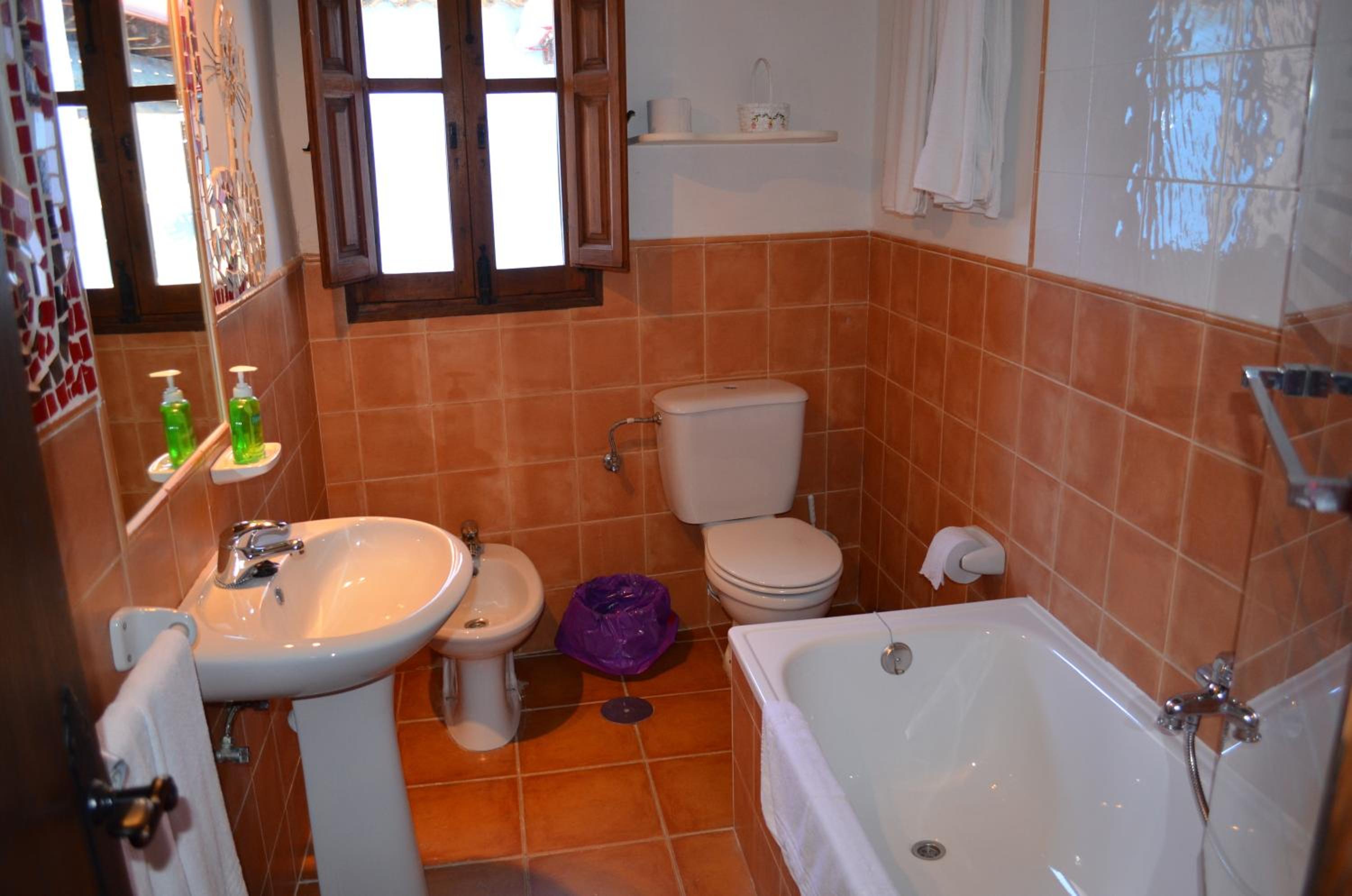 Suite - Photo 17