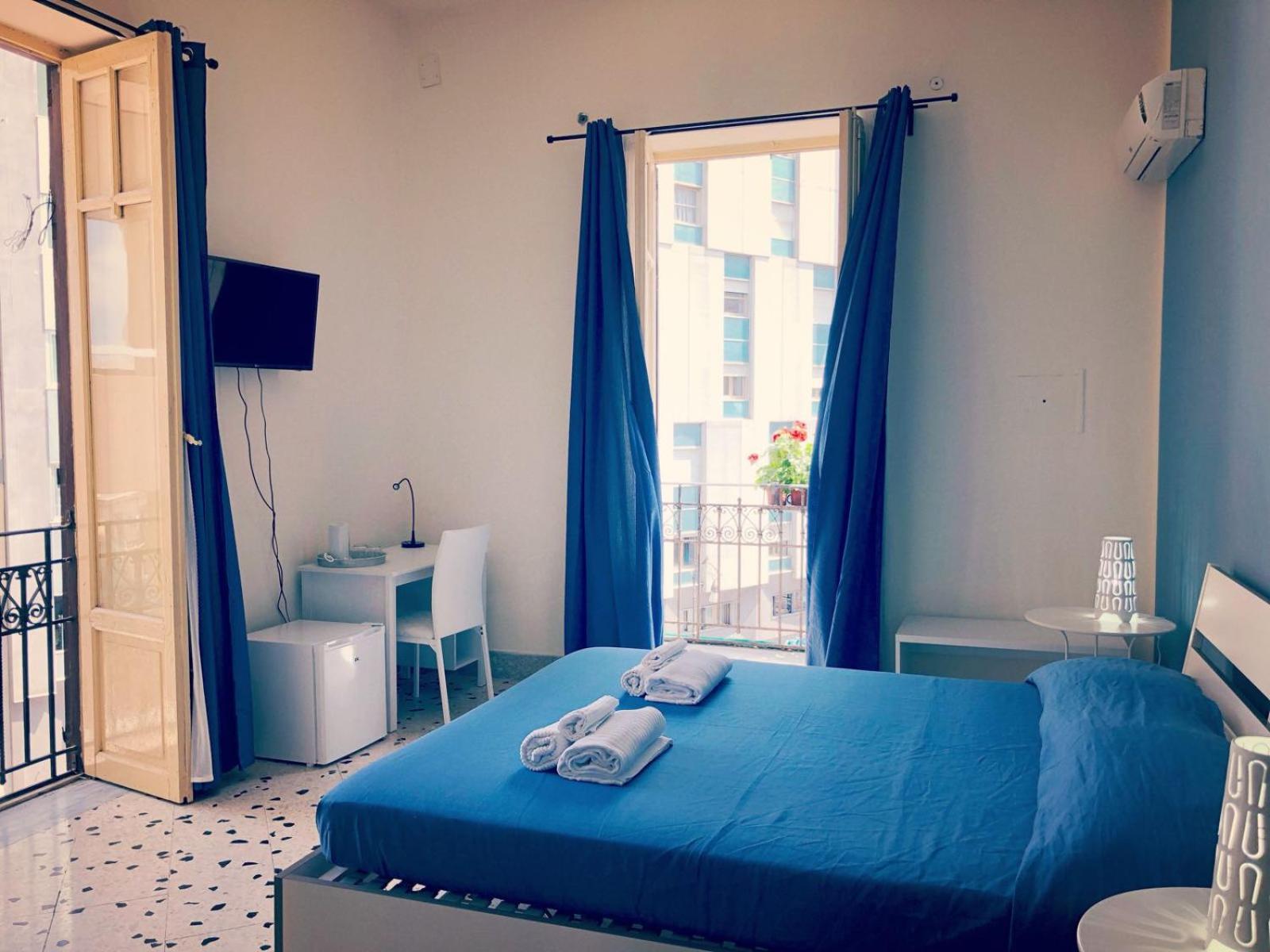 Double Room with Private External Bathroom photo 3