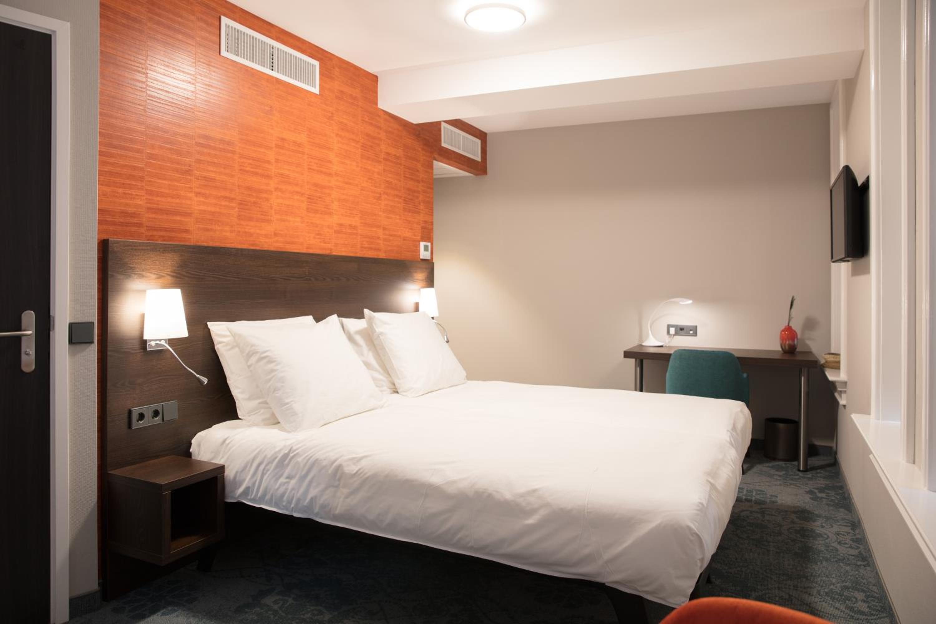 Deluxe Twin Room photo 2