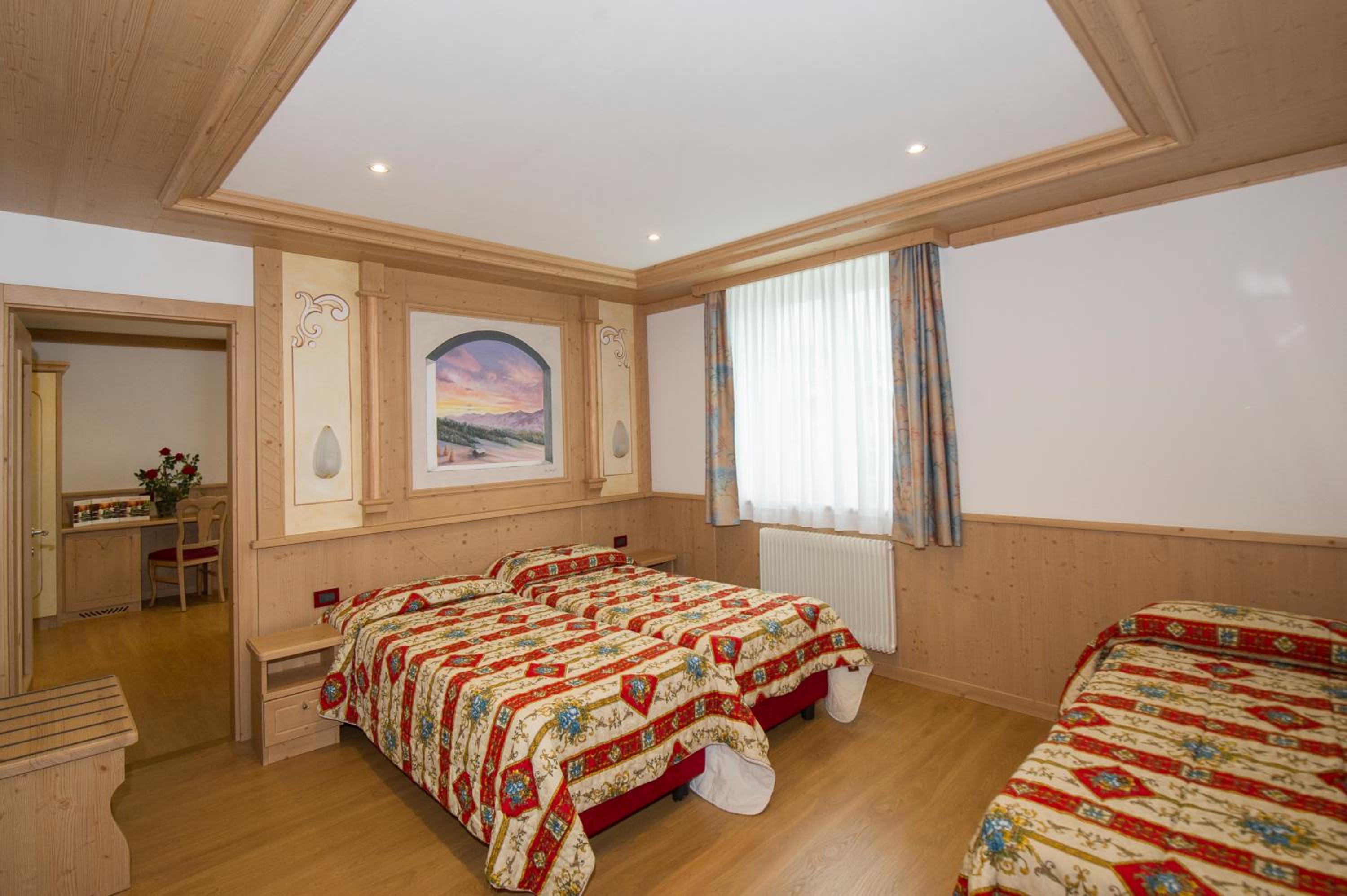 Family Room - Photo 1