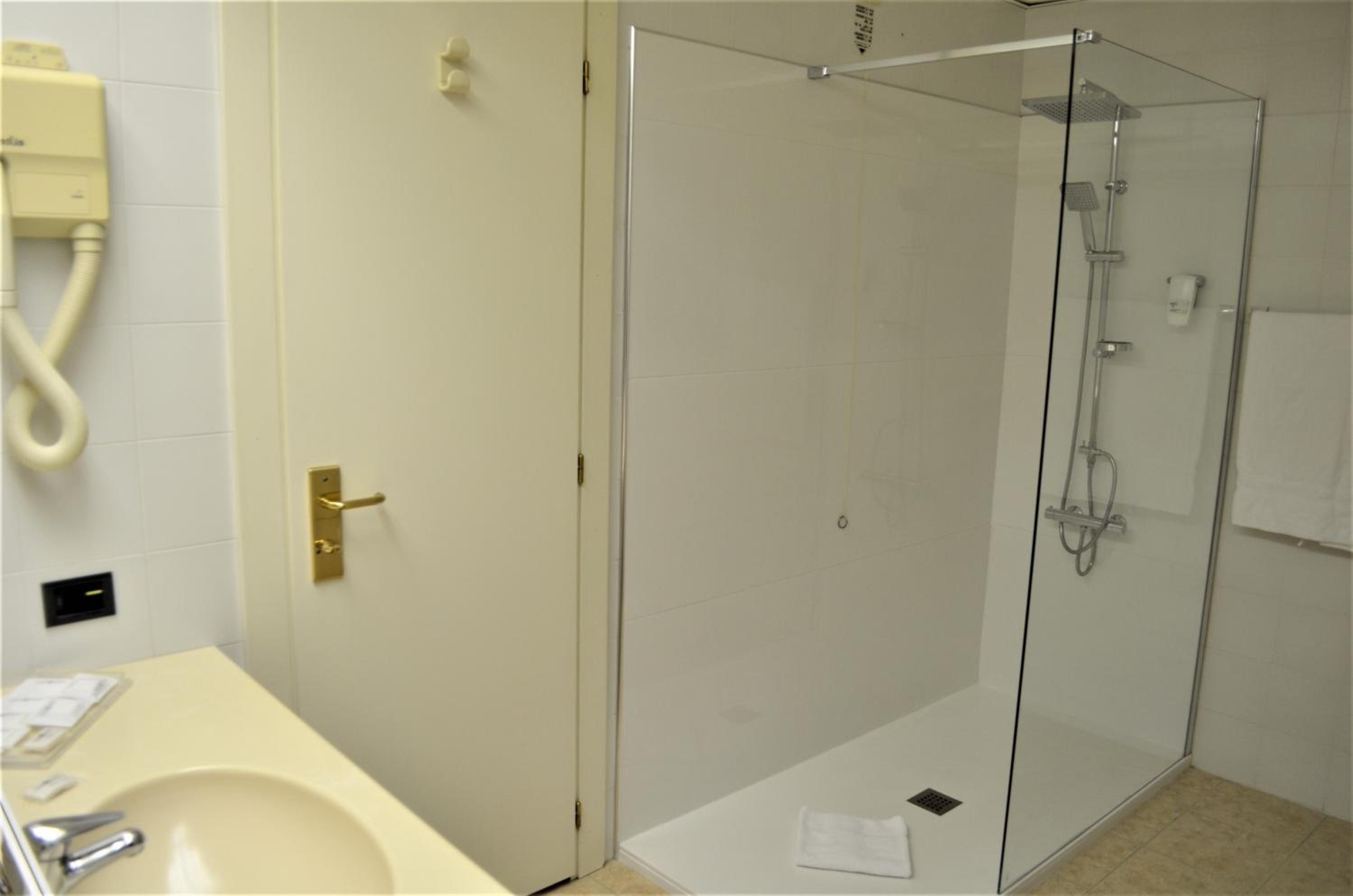 King Room Suite - Photo 2