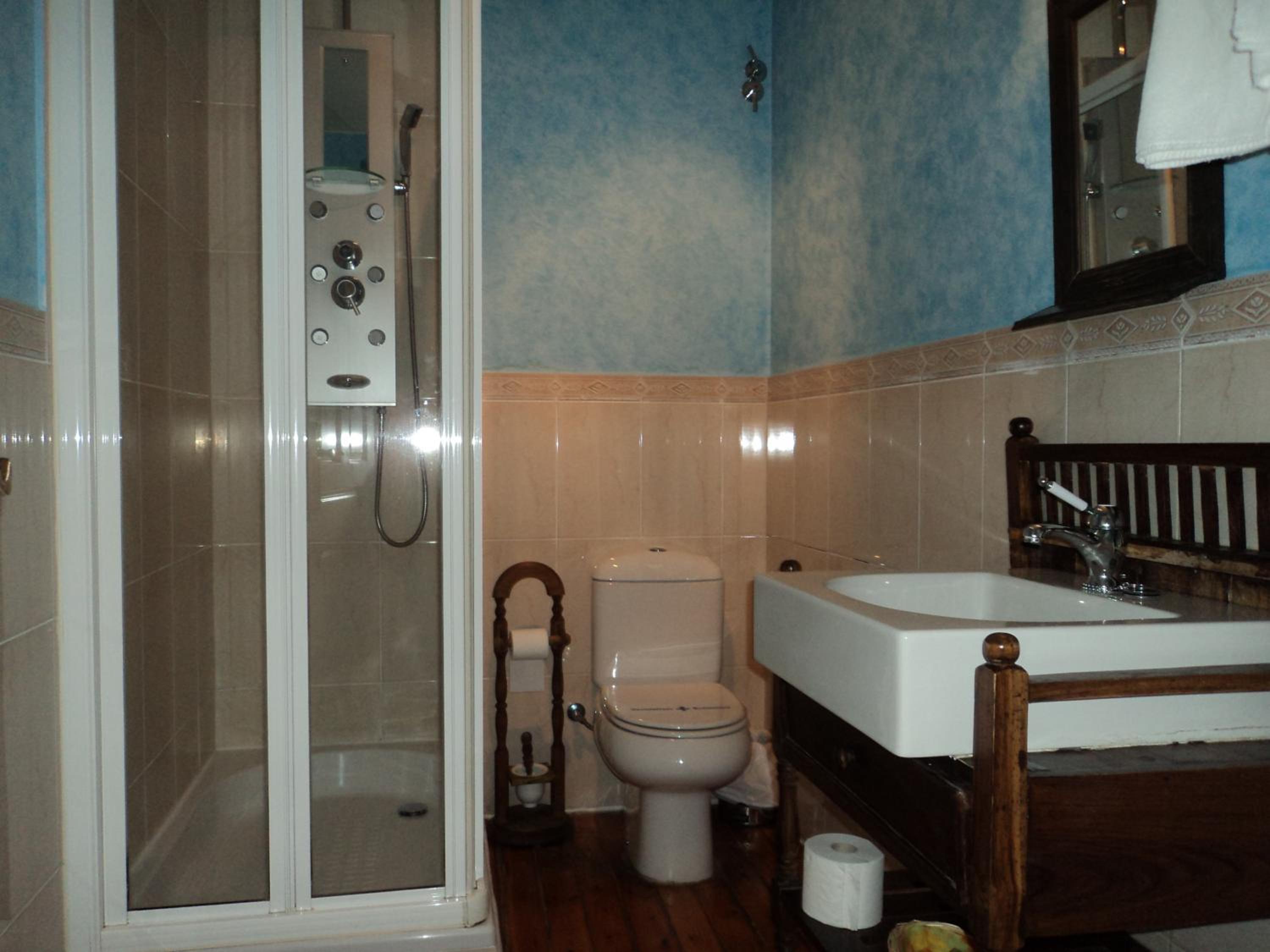 Double Room with Extra Bed photo 3