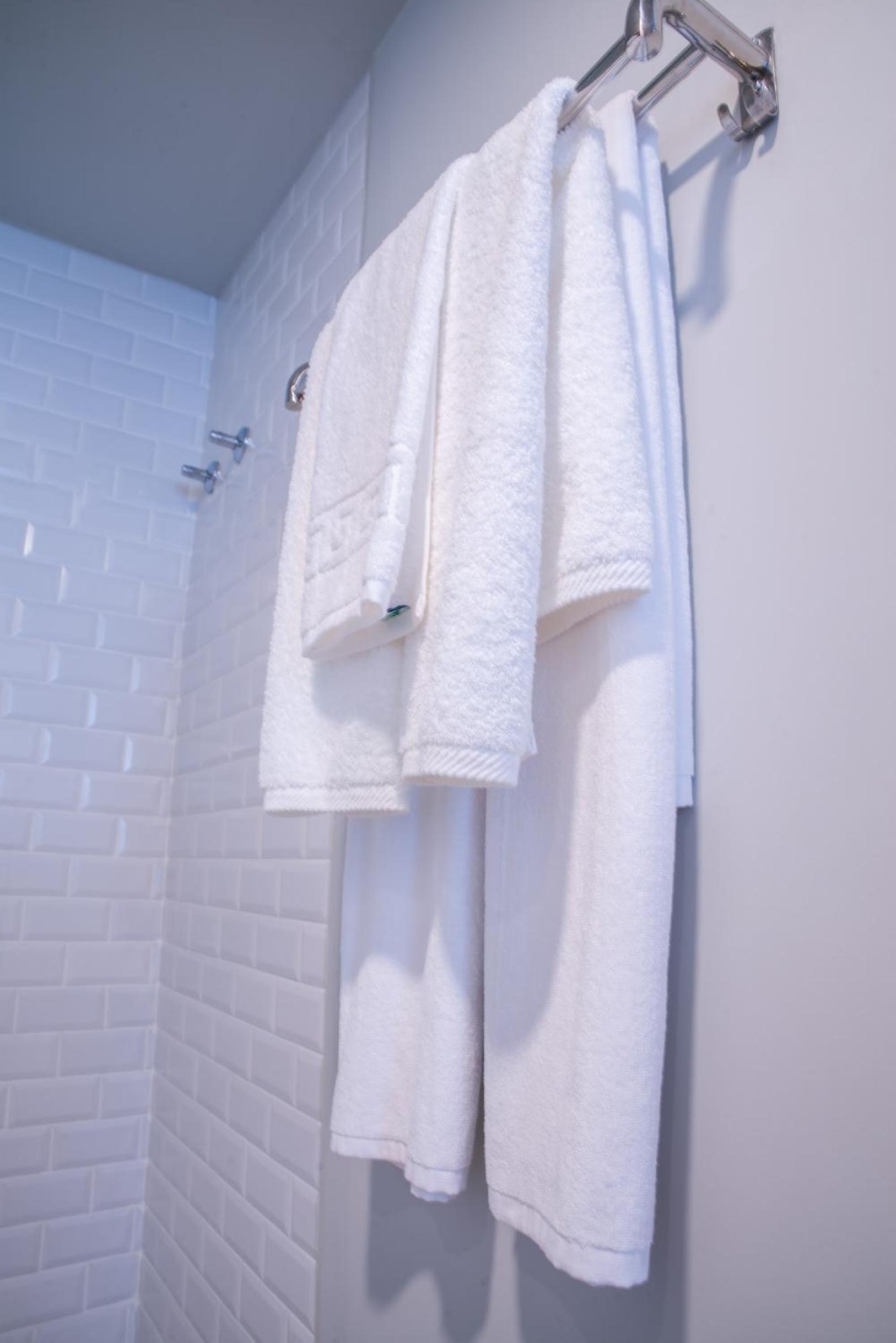 Deluxe Twin Room - Photo 5