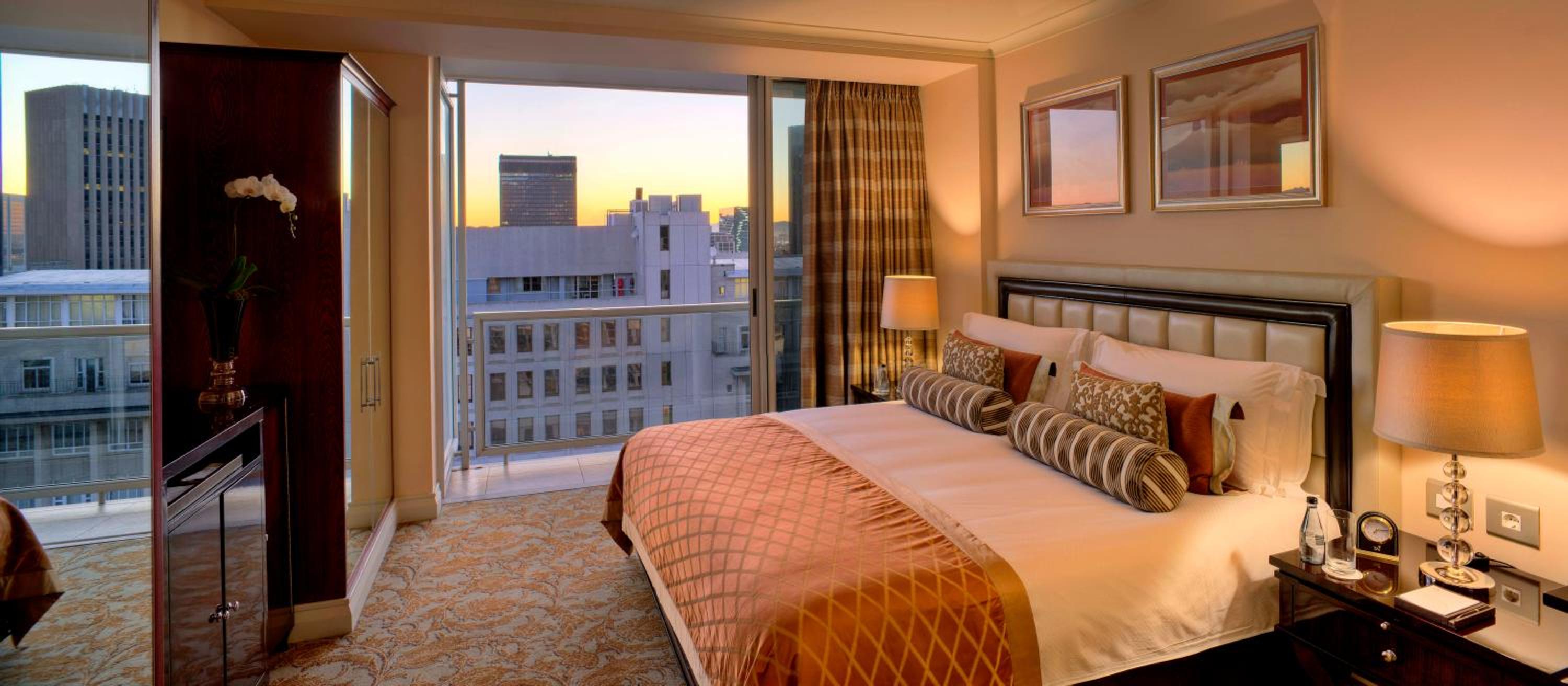 Two-Bedroom Suite With Executive Lounge Access - With View