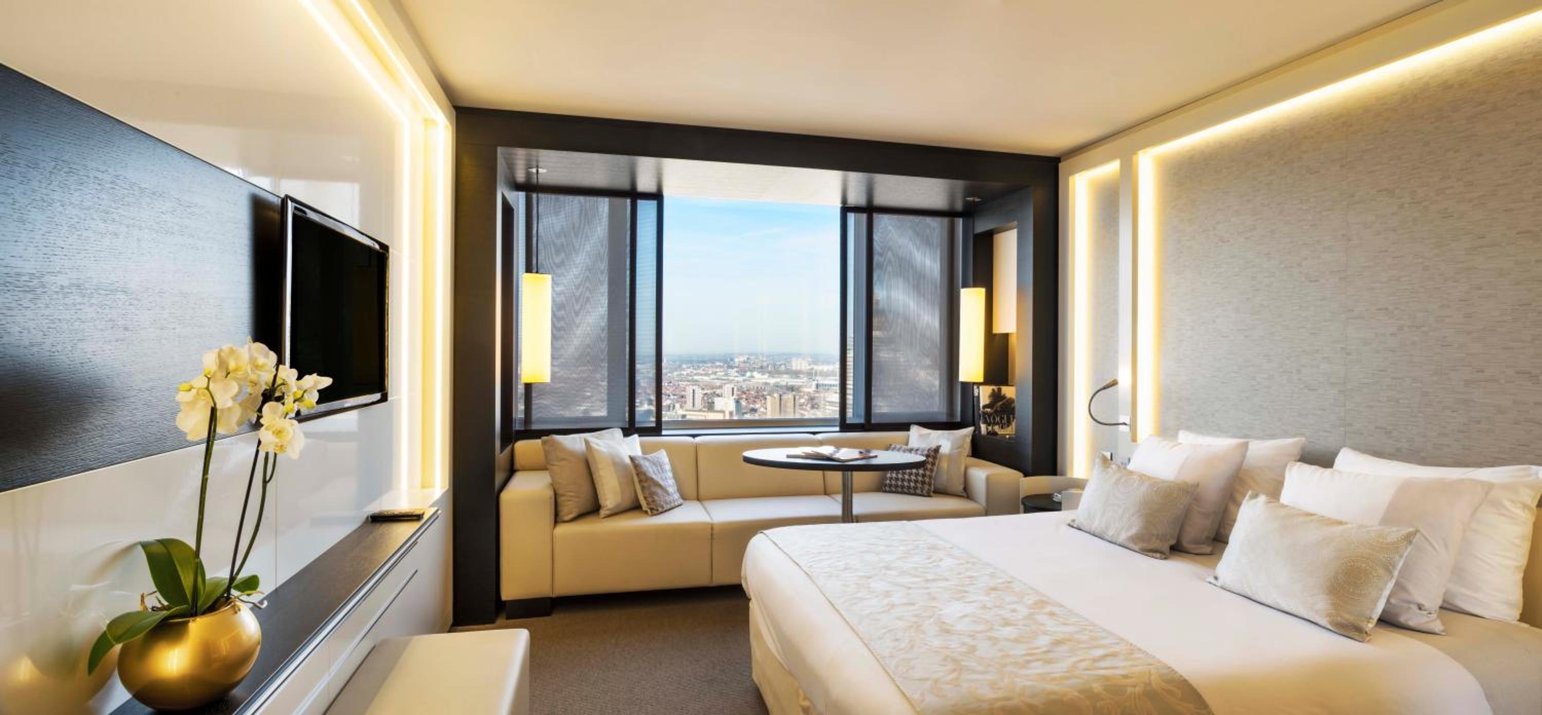 Deluxe Panorama Room with Lounge Access