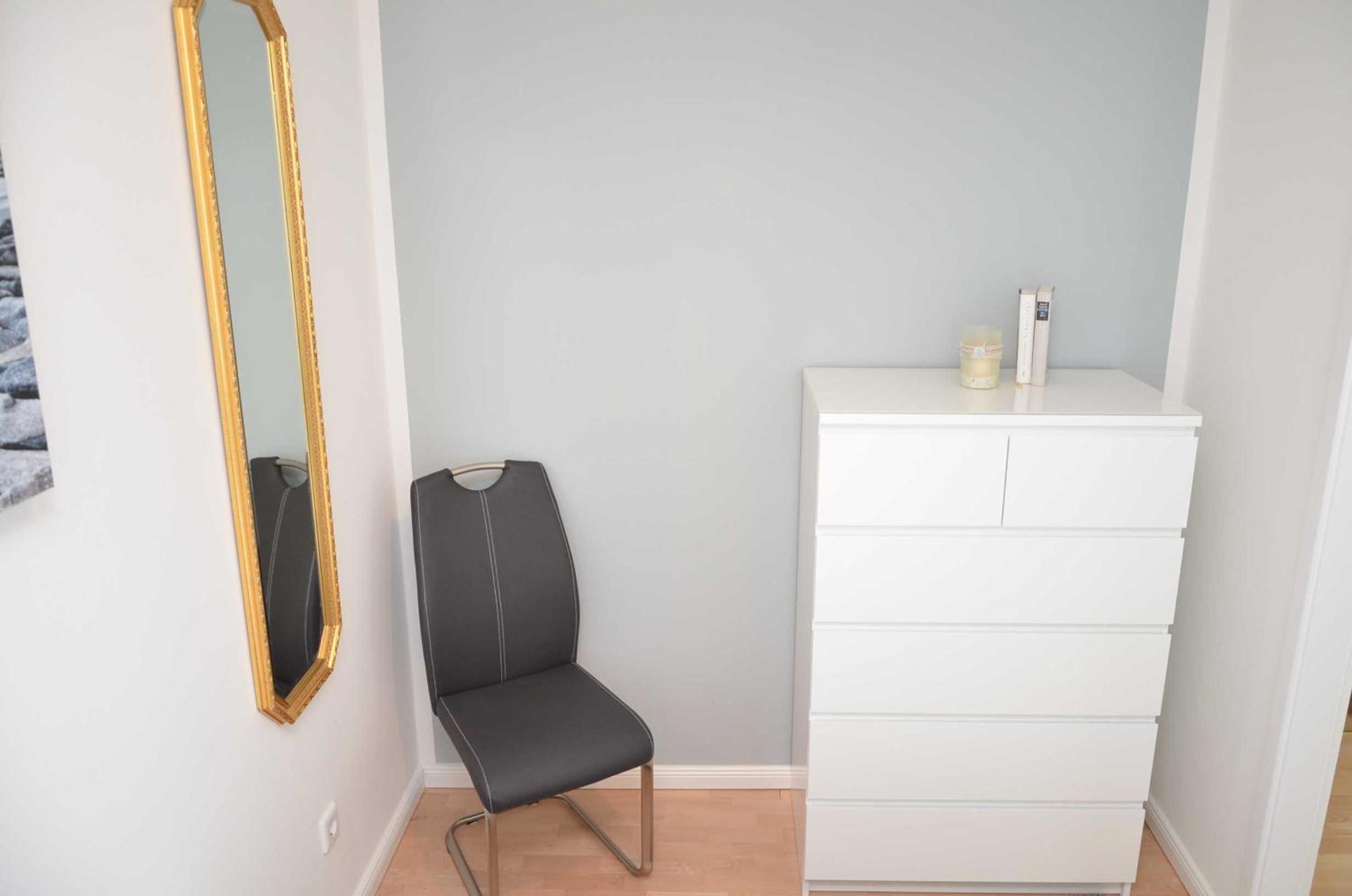 One-Bedroom Apartment with Balcony photo 1