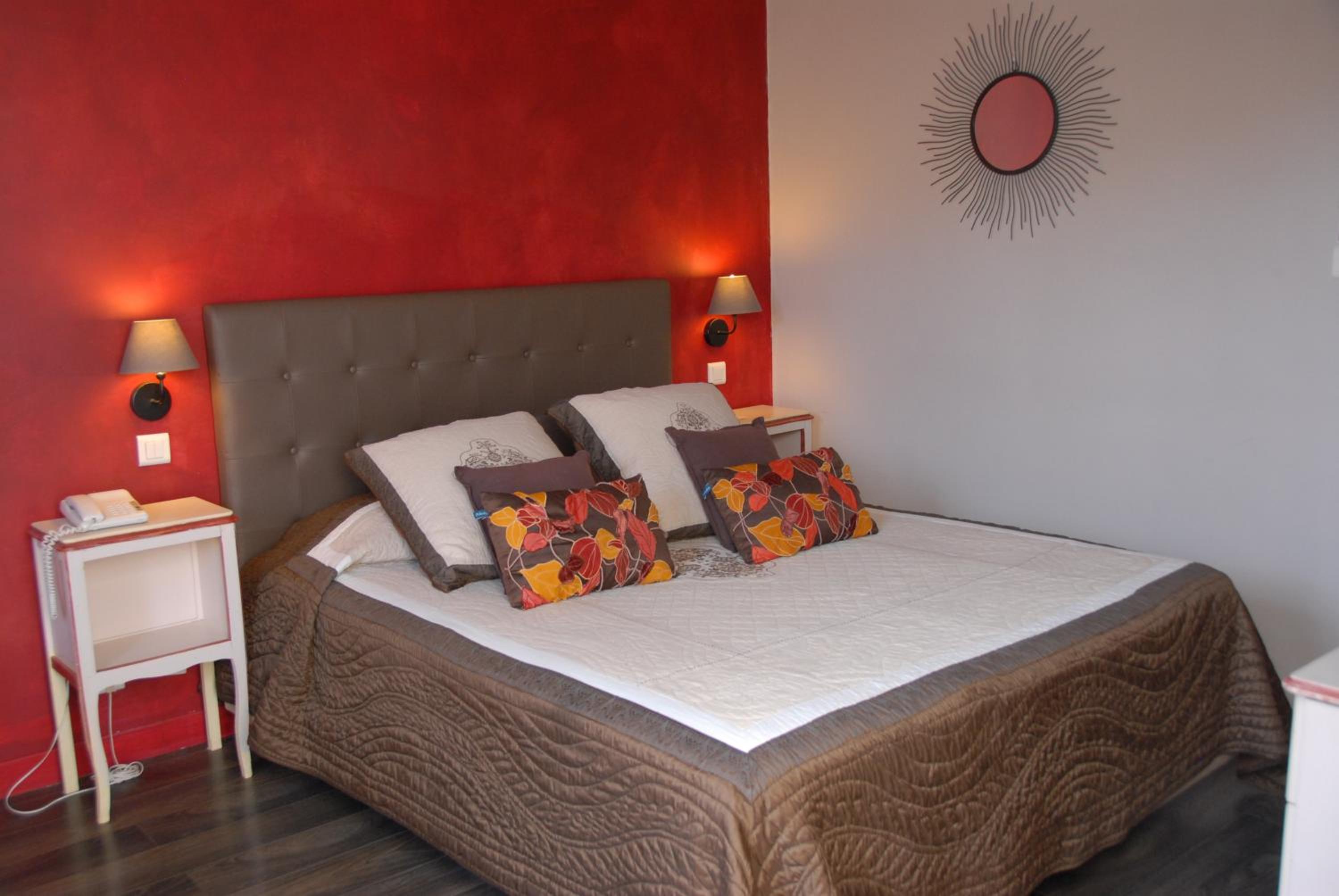 Small Double or Twin Room photo 3