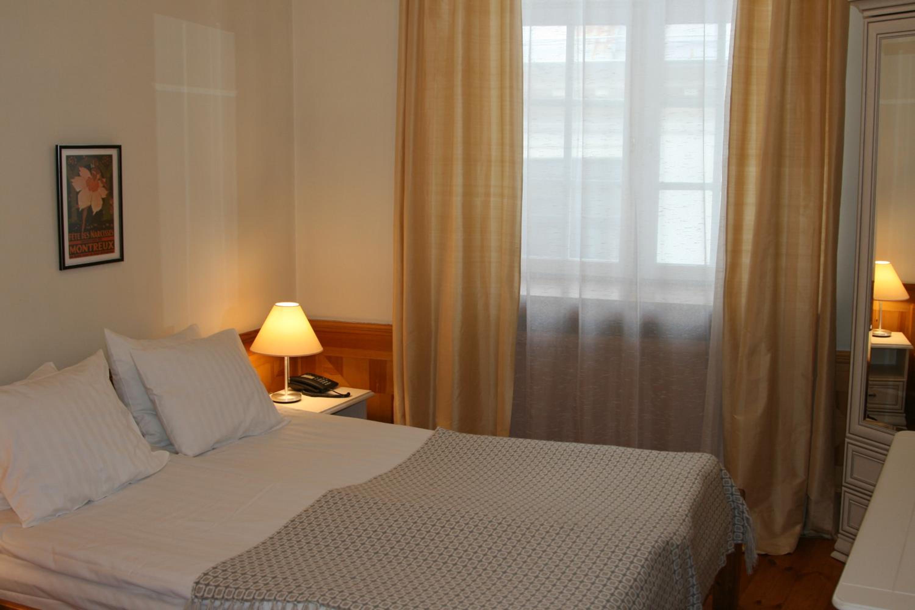 Economy Double Room - Photo 3