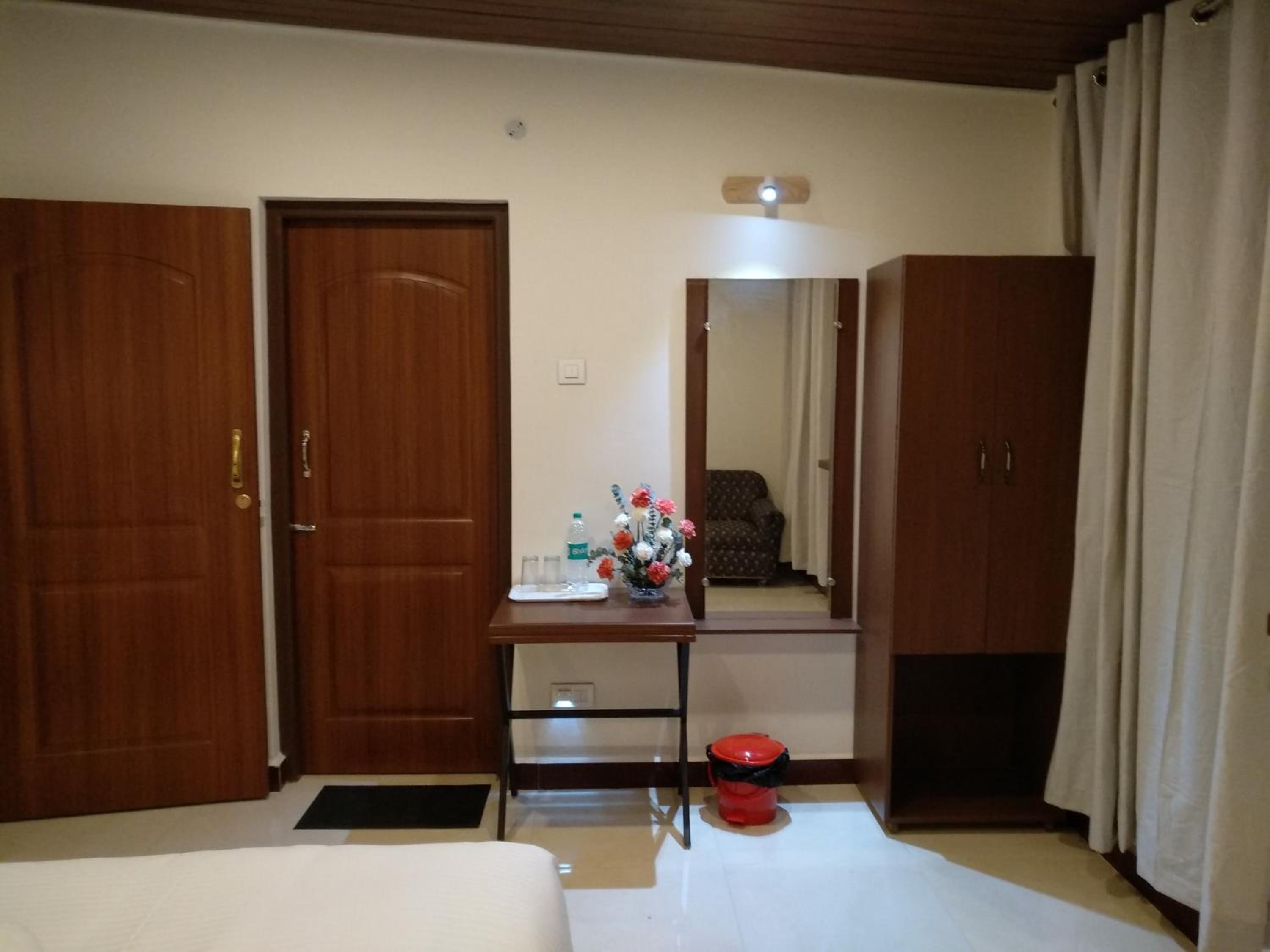 Deluxe Double Room - Photo 3