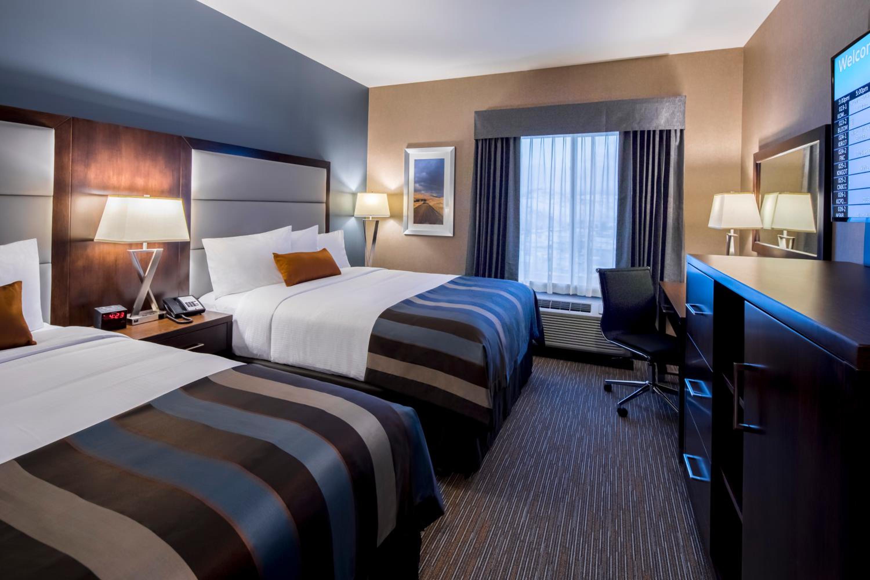 One-Bedroom Suite with Two Queen Beds - Non-Smoking photo 1