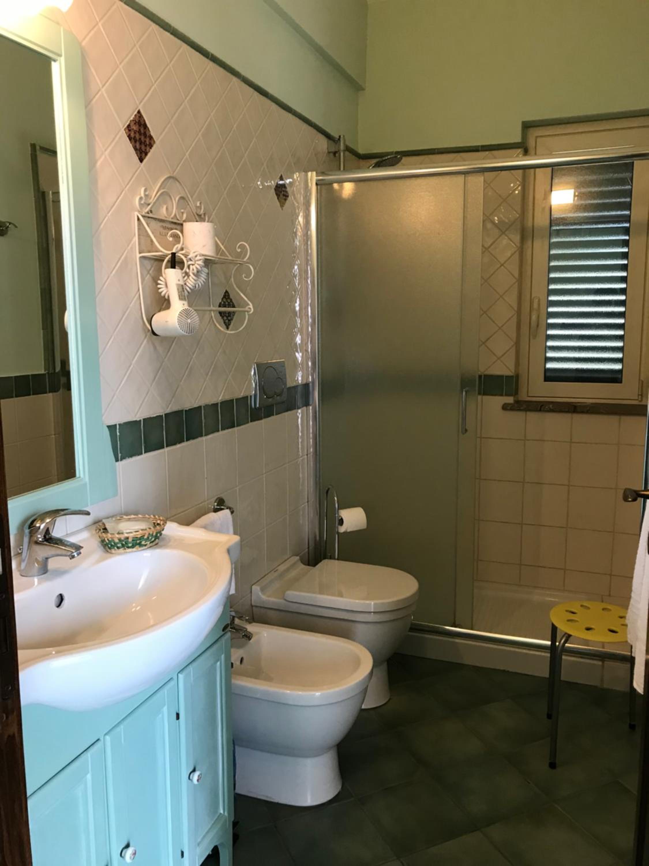 Double Room - Photo 9