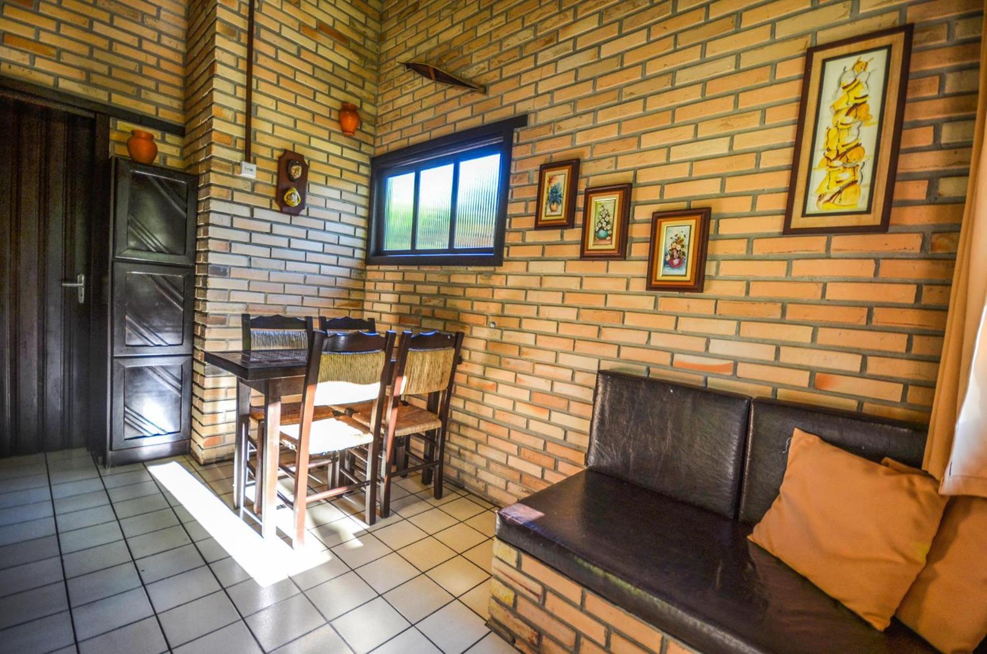 Standard Chalet (2 Adults) - Photo 4