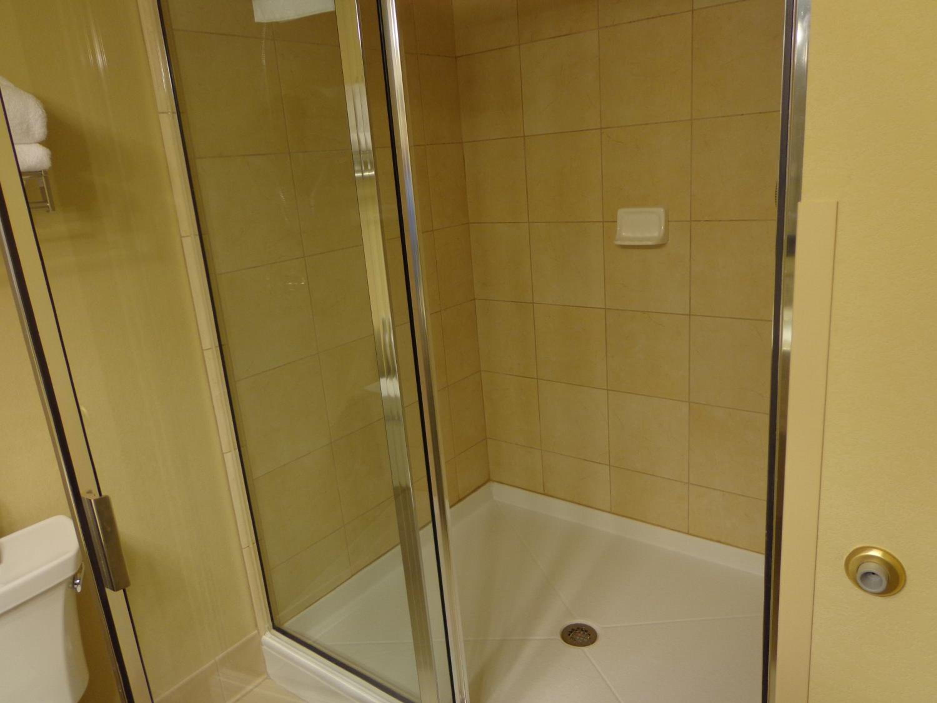 Queen Room with Two Queen Beds - Disability Access