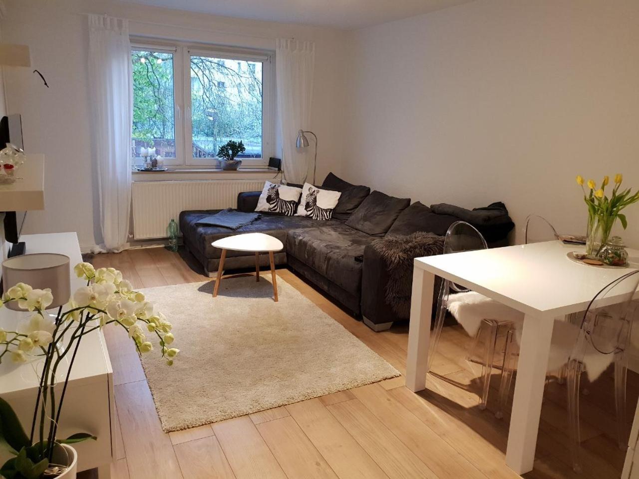 Two-Bedroom Apartment - near exhibition center,30880 Laatzen