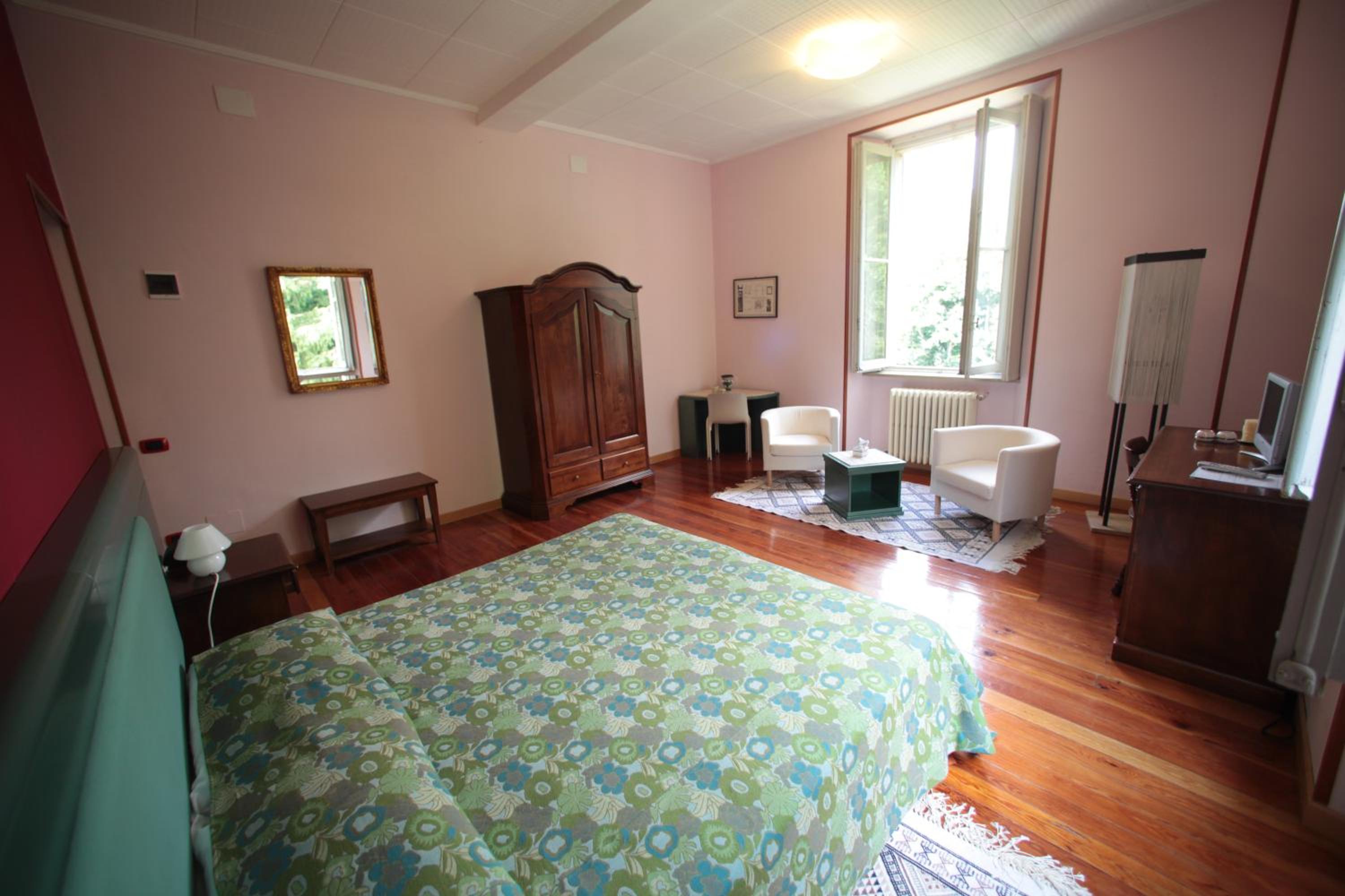 Double or Twin Room - Photo 13