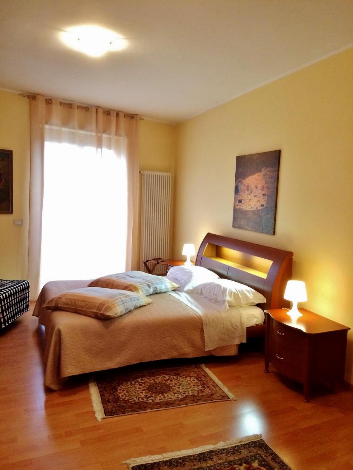 Triple Room with Private Bathroom - Photo 10