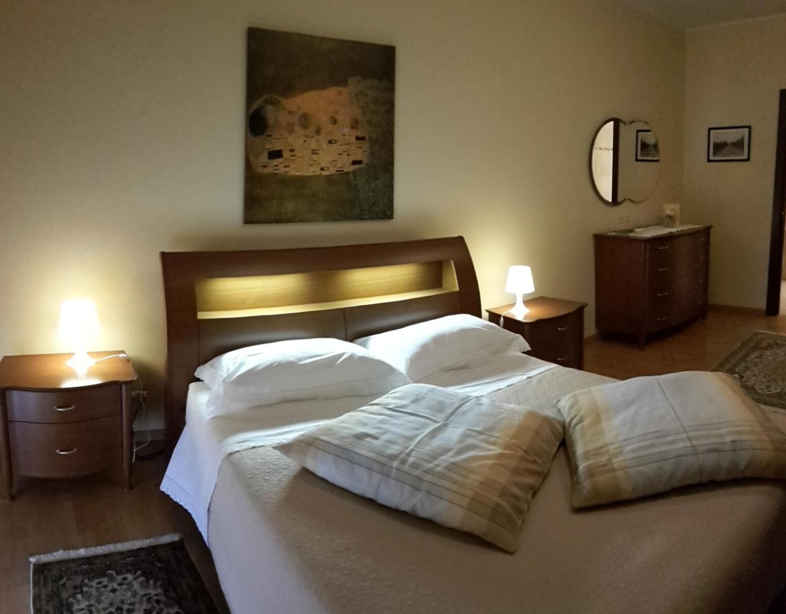 Triple Room with Private Bathroom - Photo 8