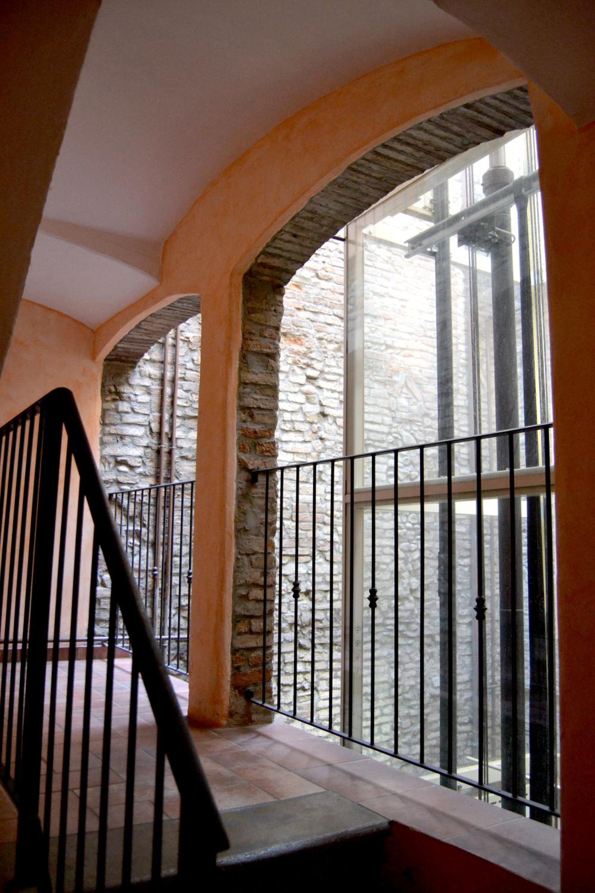 Apartment - Photo 8