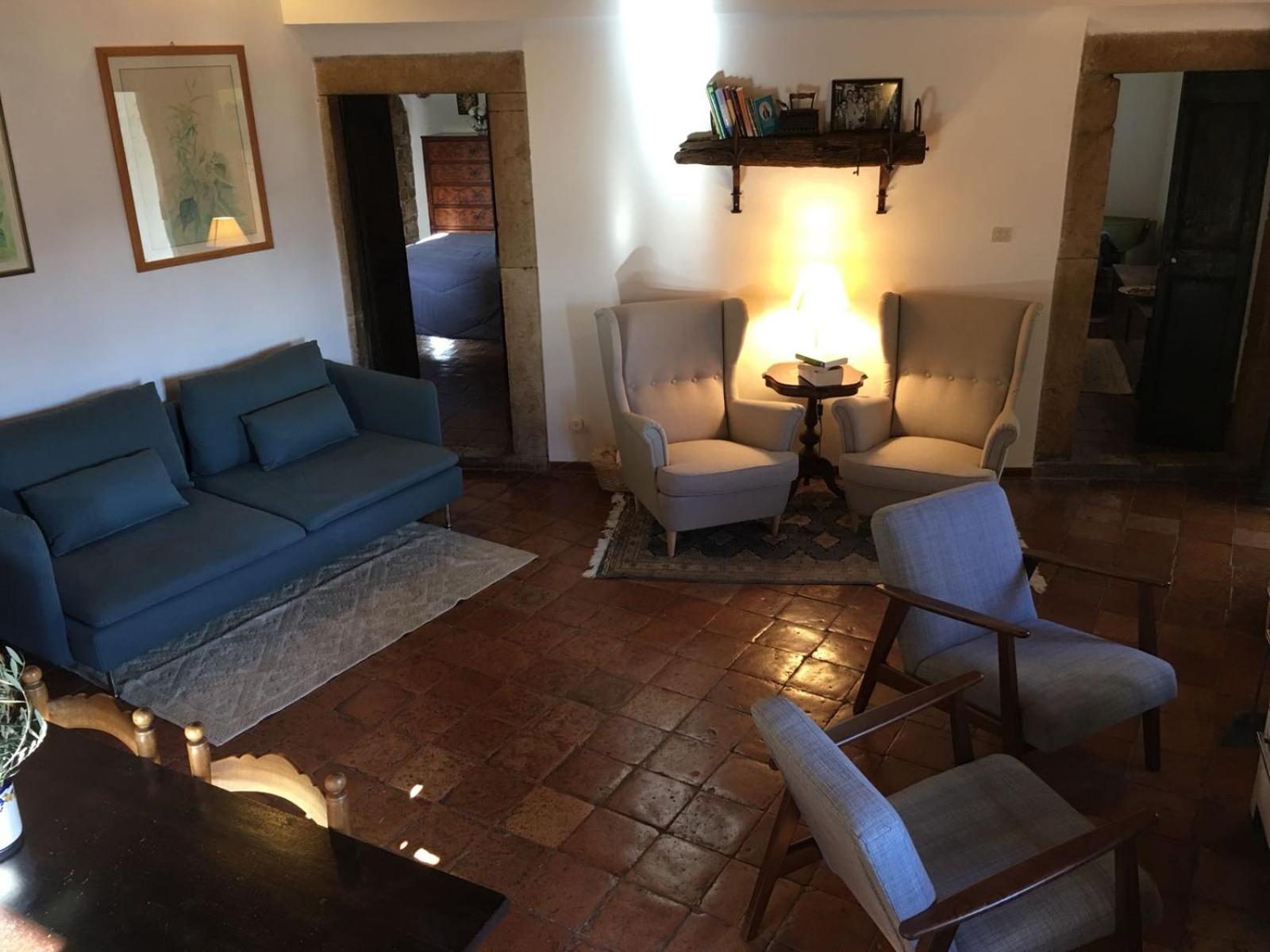 Two-Bedroom Apartment with Private External Bathroom