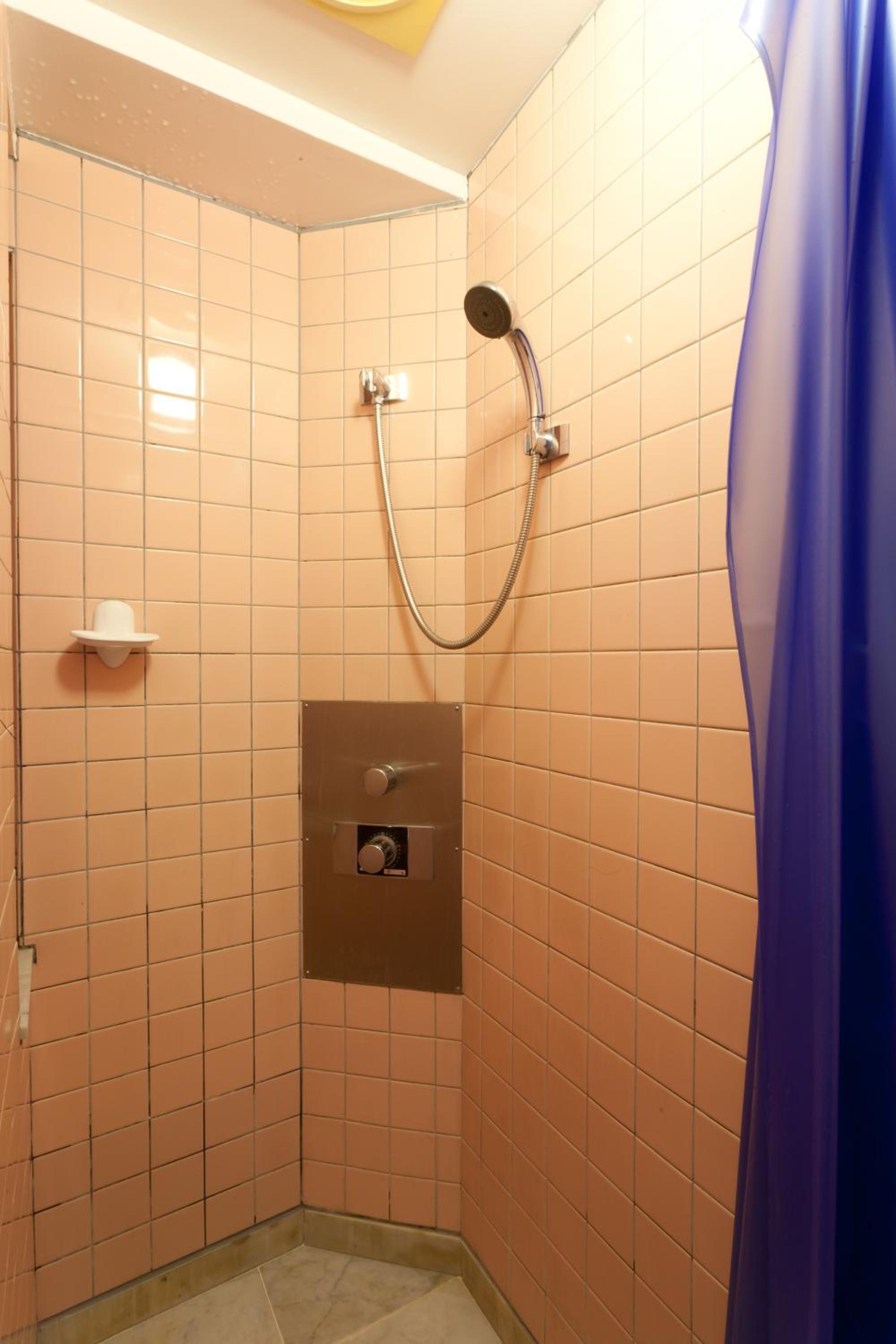 Superior Triple Room photo 3