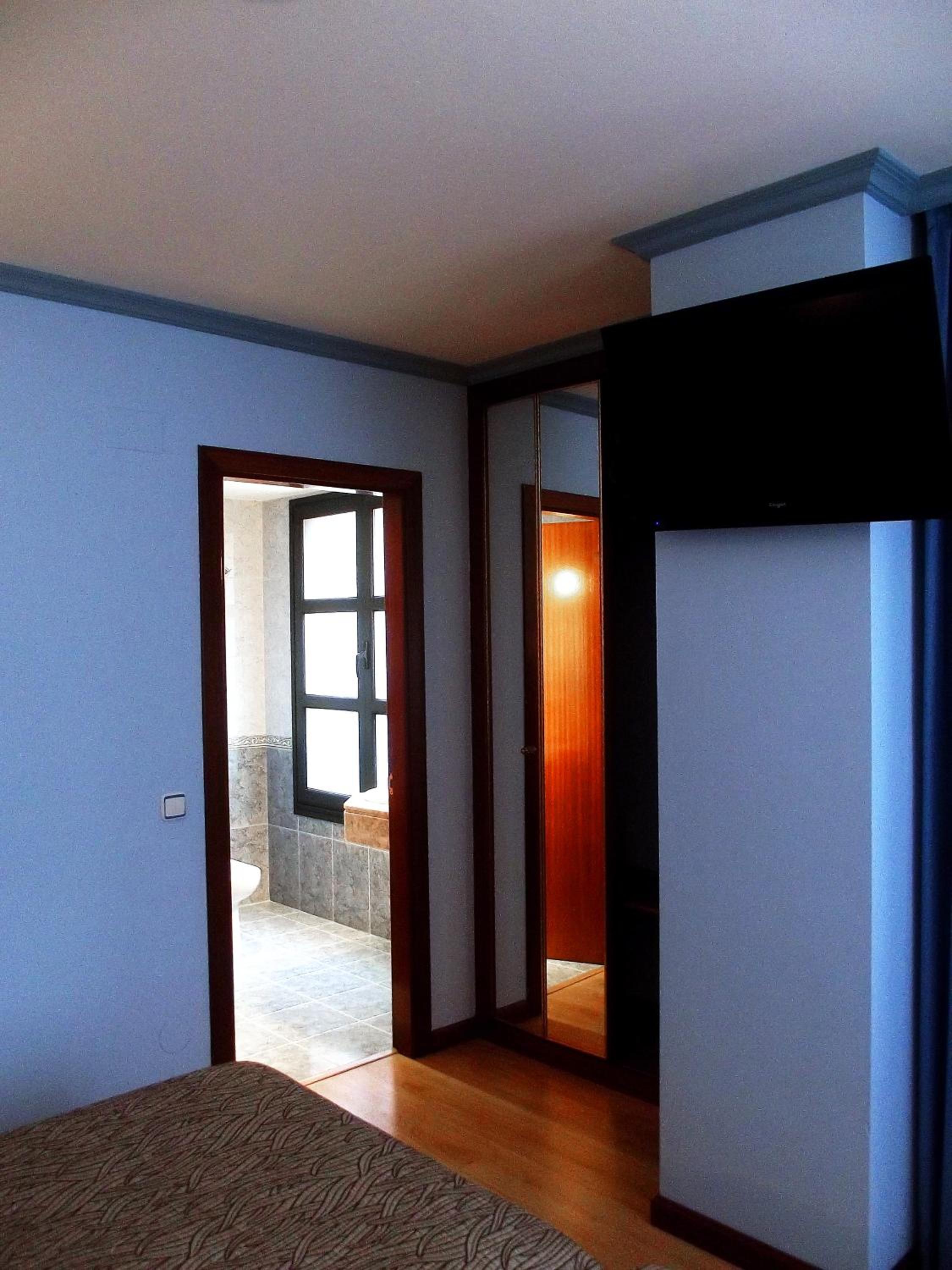 Double or Twin Room photo 3