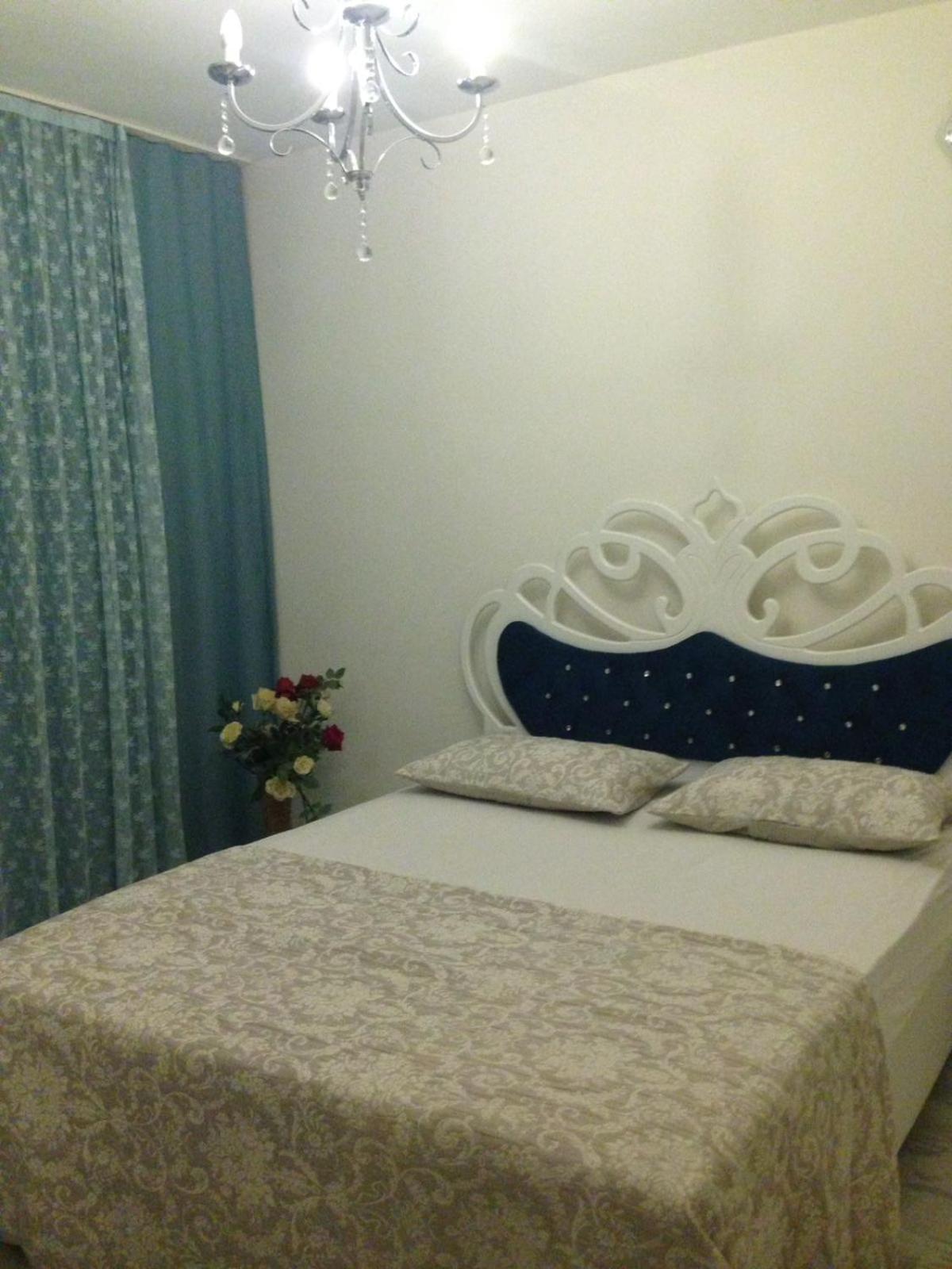 Three-Bedroom Apartment - Photo 14