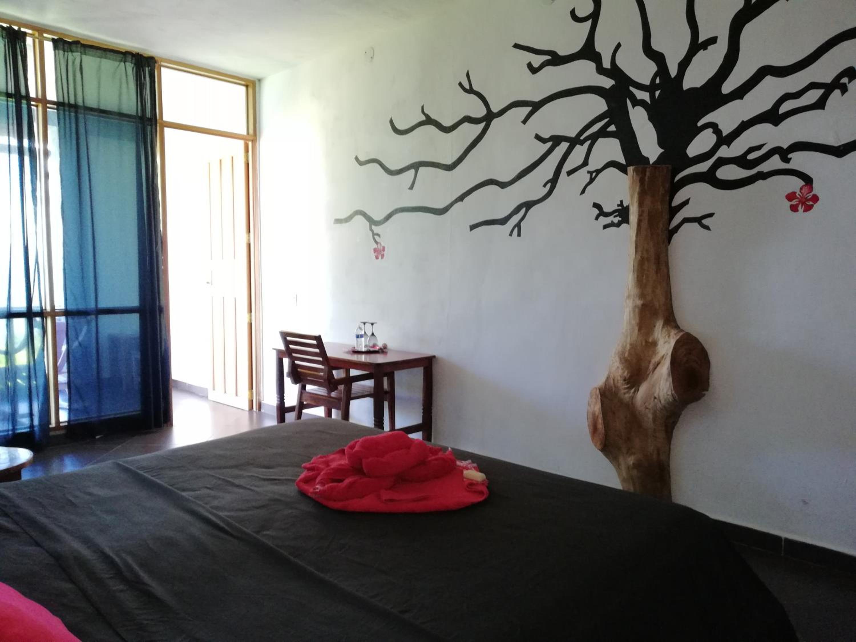 Deluxe Double Room with Balcony and Sea View photo 3