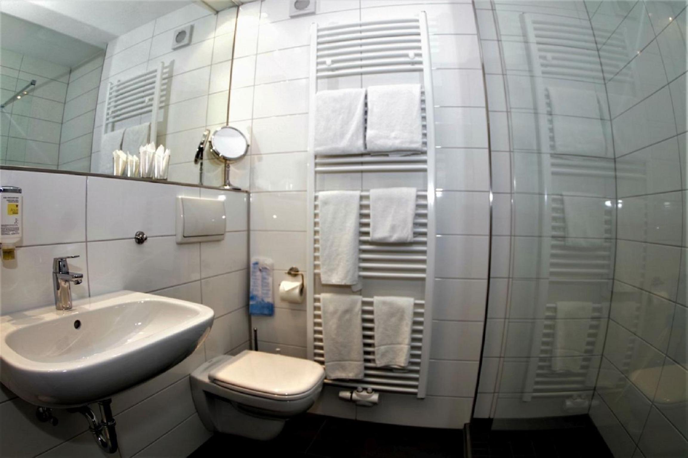 Single Room photo 2