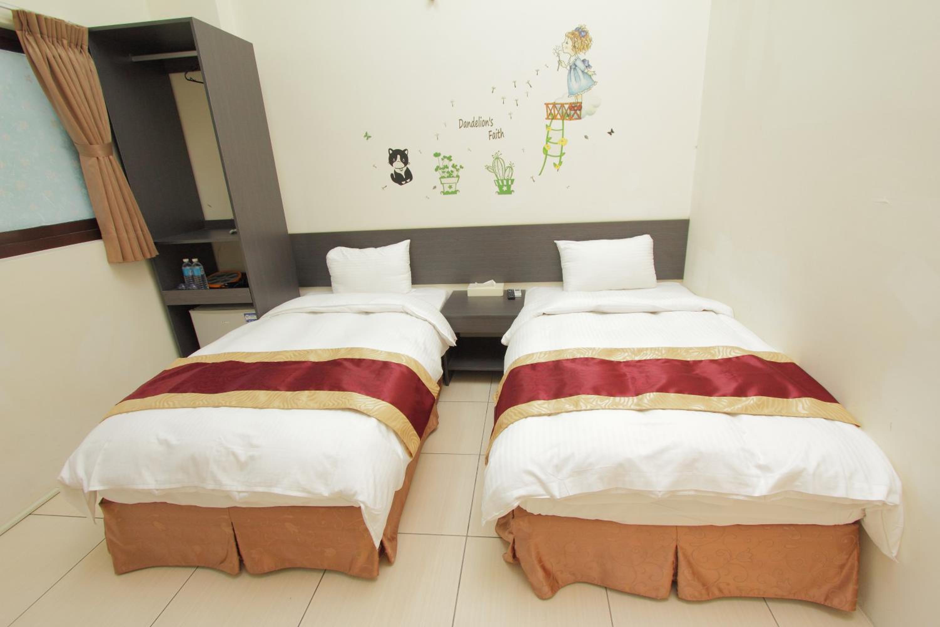 Quadruple Room with Balcony photo 1