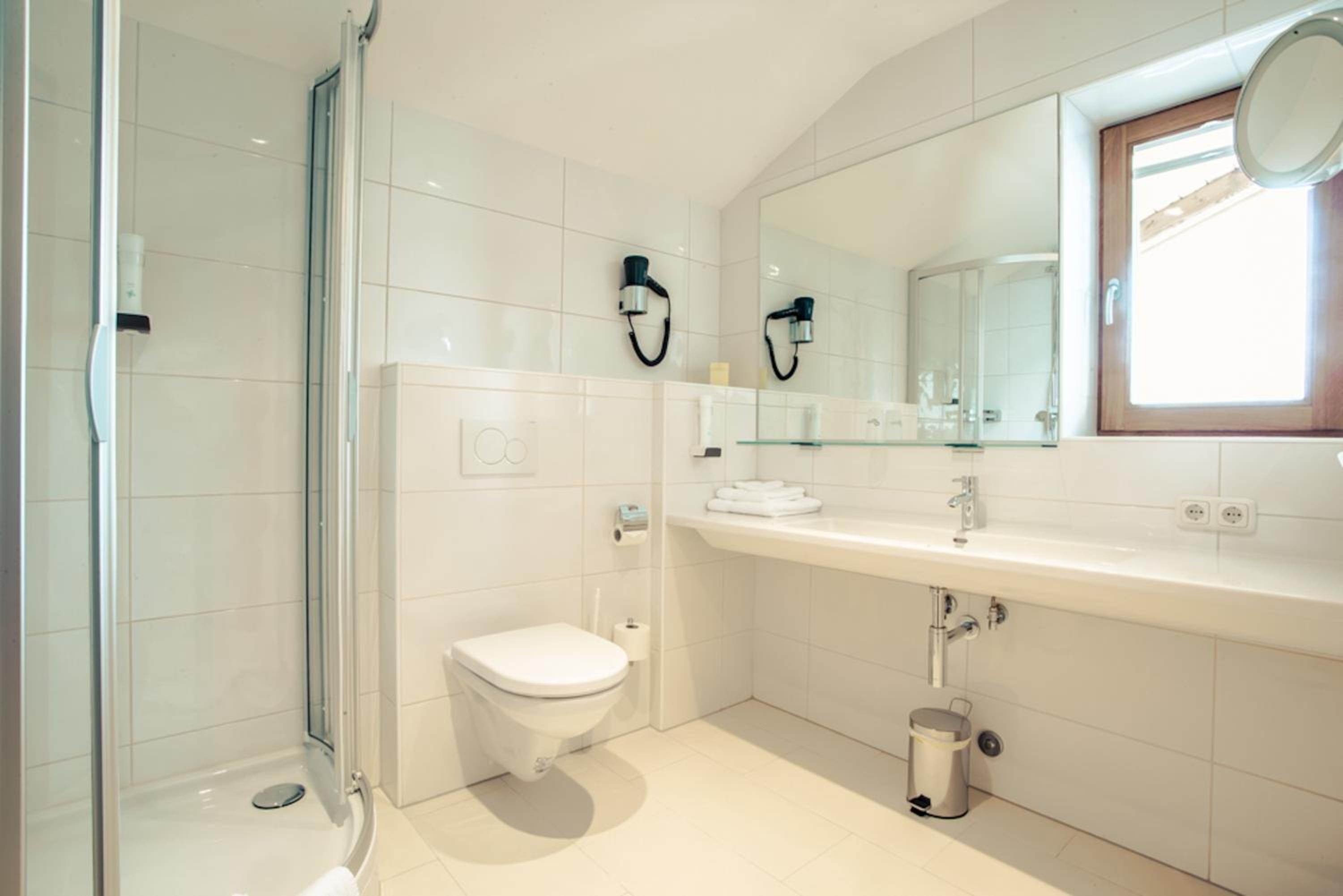 Deluxe Single Room with Balcony photo 3