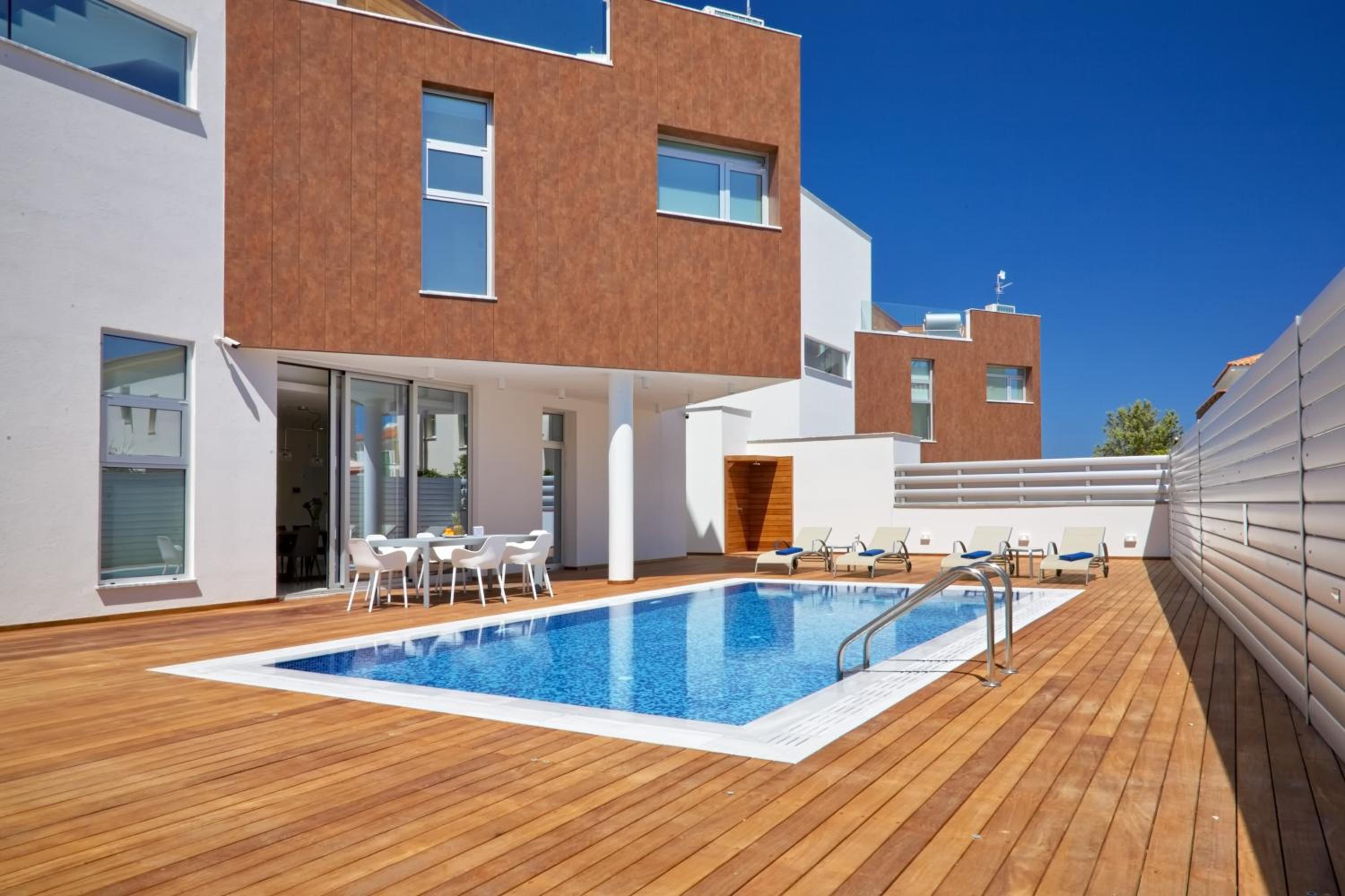 Villa with Sea View photo 1