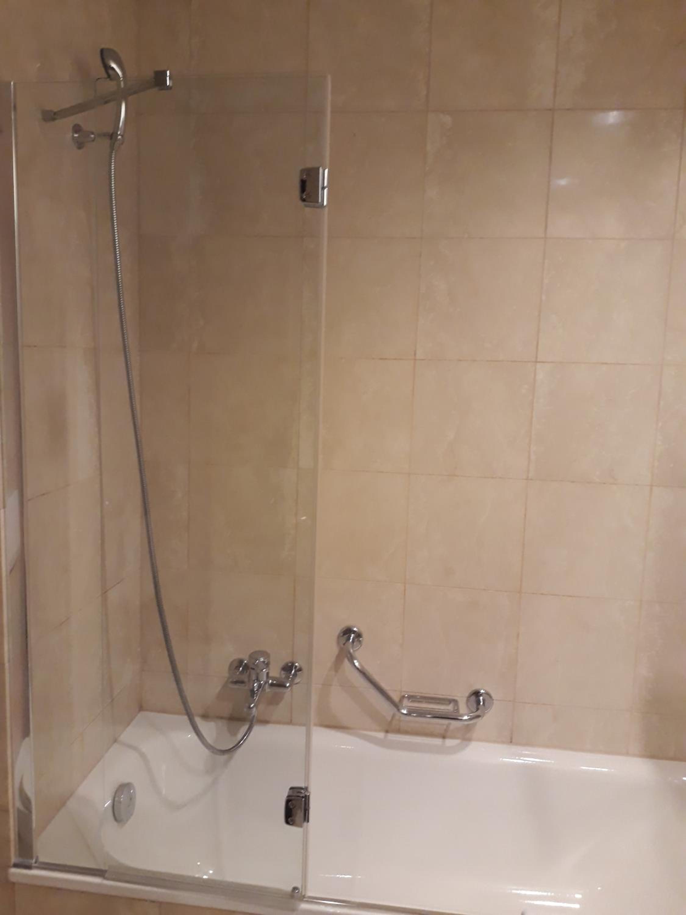 Double or Twin Room - Photo 2