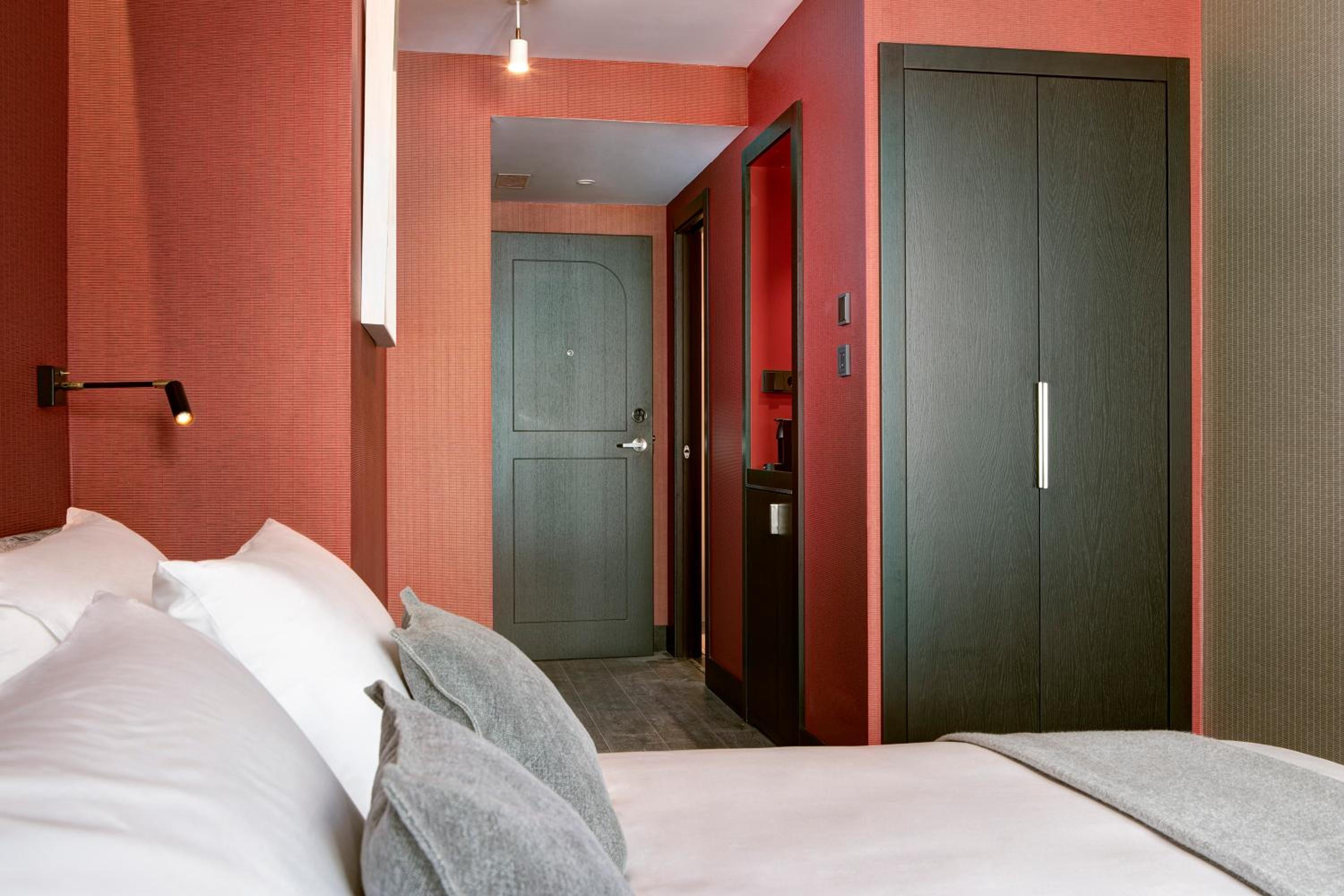 Standard Double or Twin Room - Photo 1
