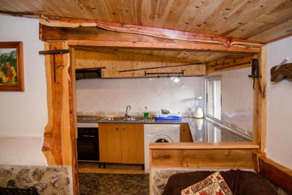Four-Bedroom House photo 1