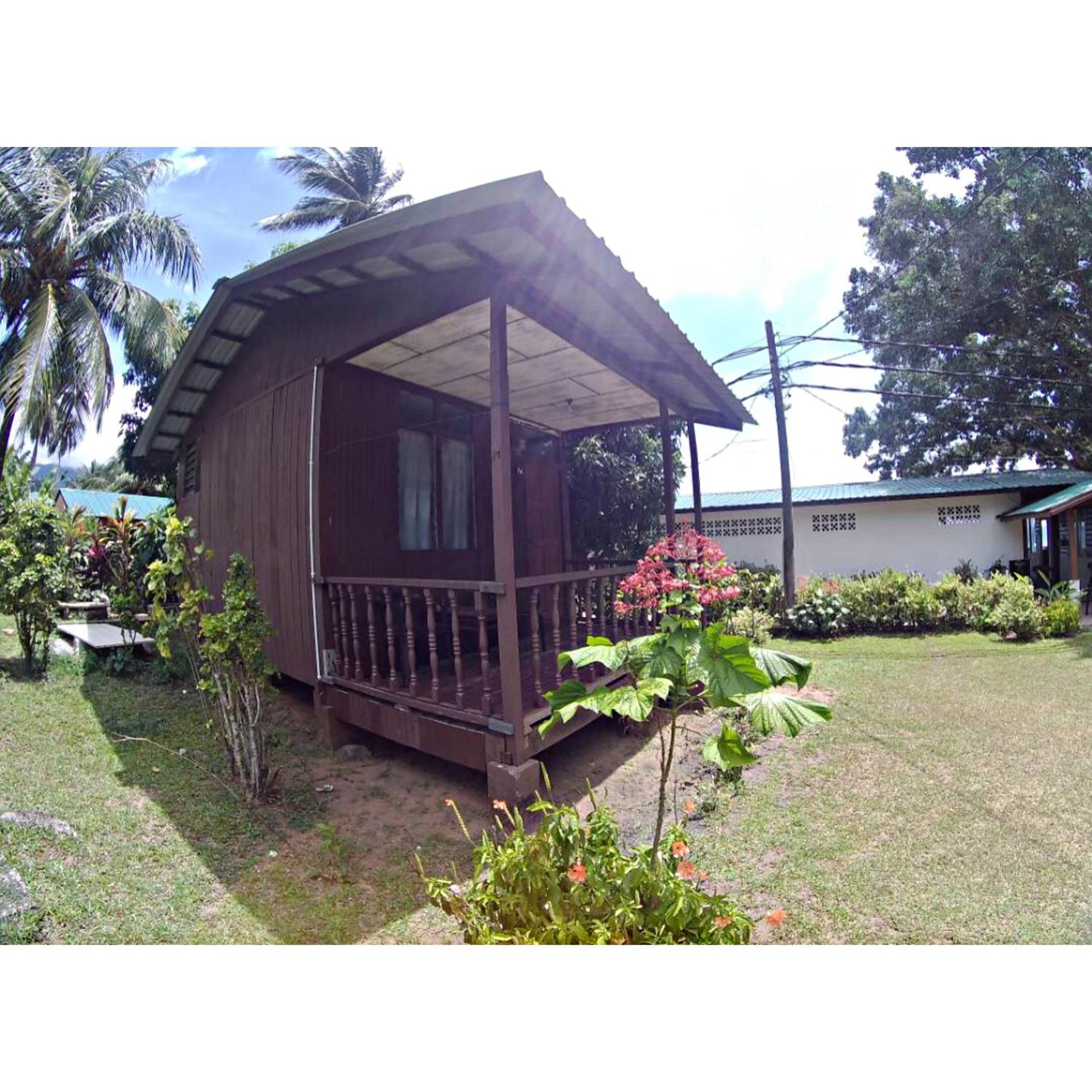 Budget Twin Chalet (Fan)