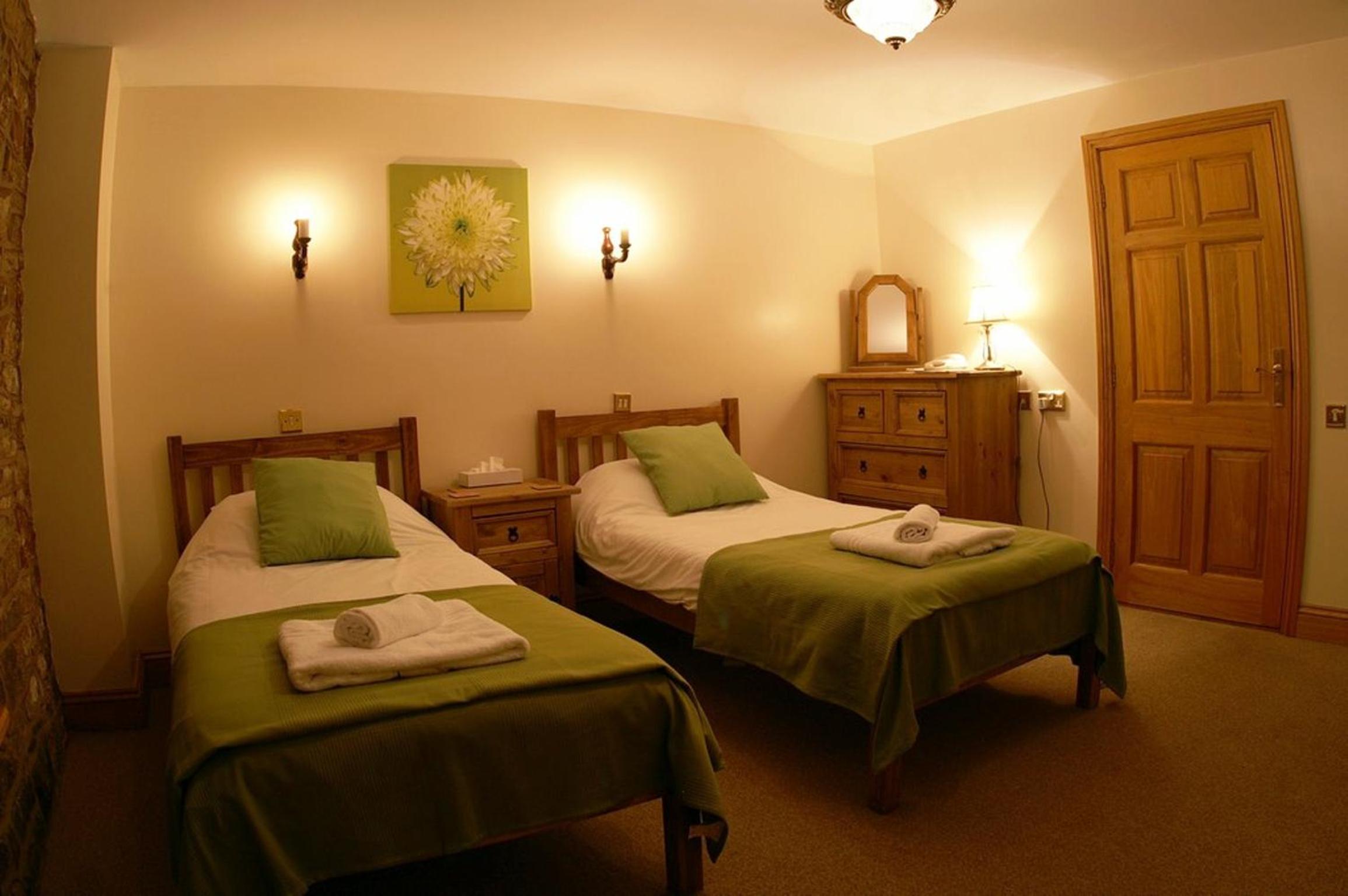 Twin Room (Pet Friendly)  - Photo 1