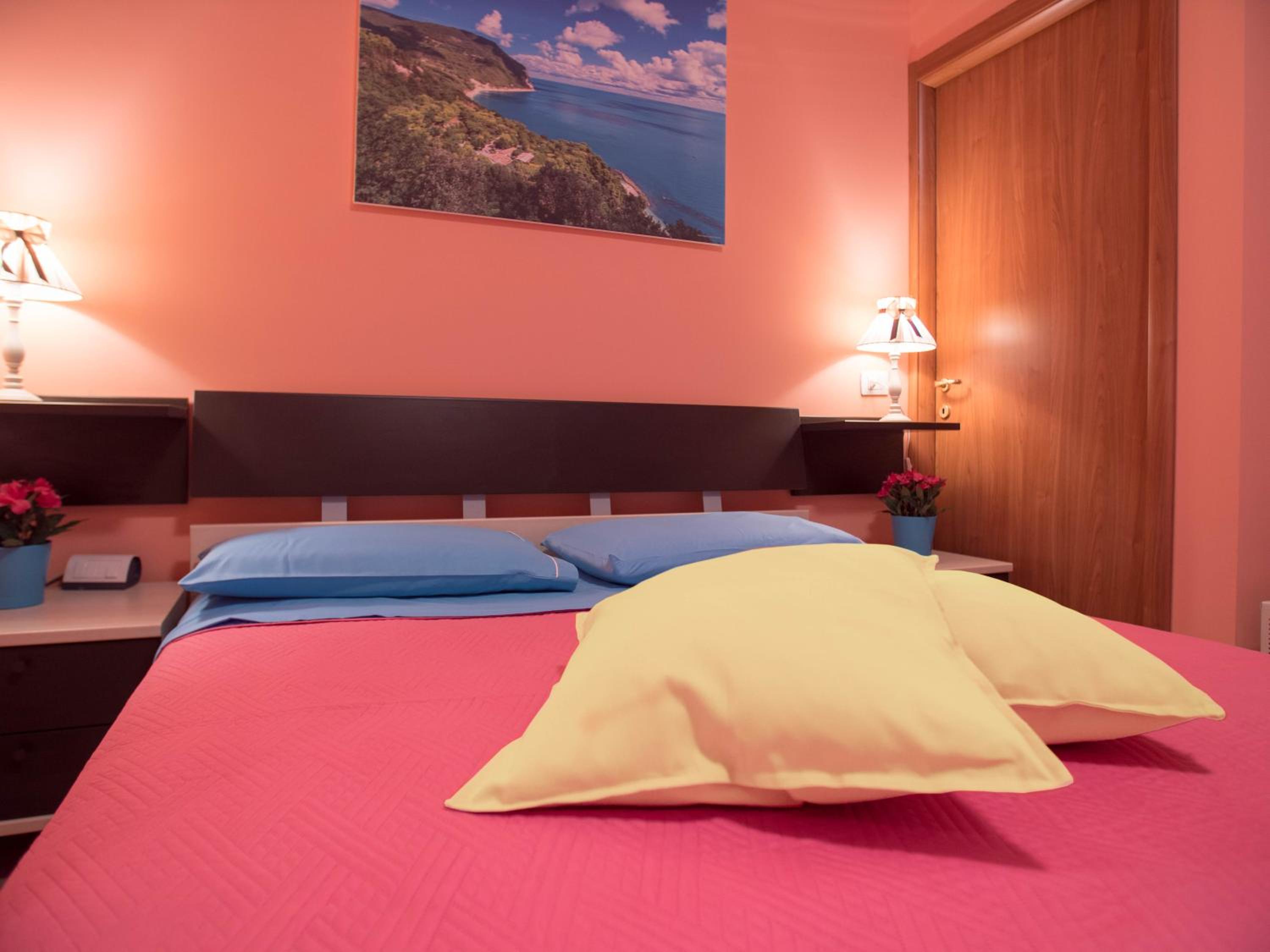 Triple Room - Photo 7