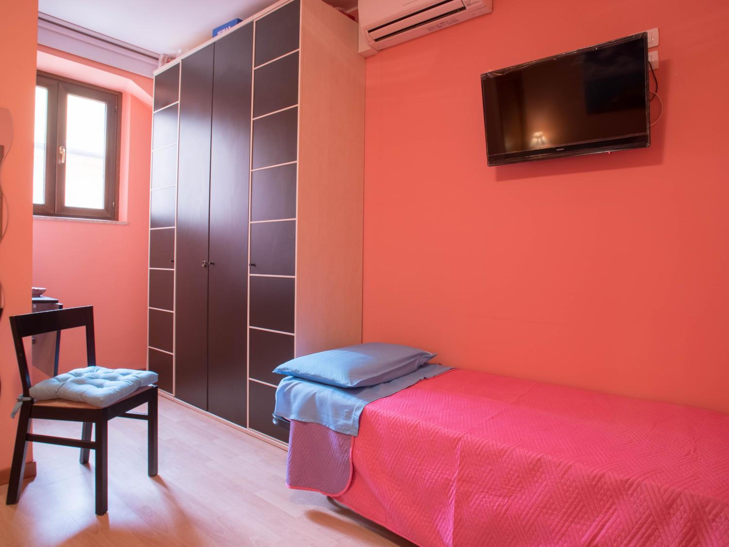 Triple Room - Photo 2