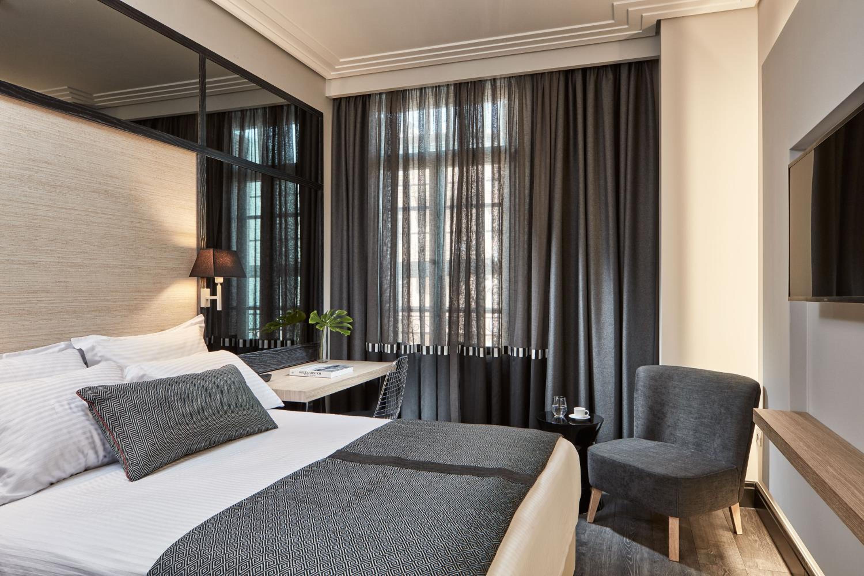 Comfort Double Room with City View photo 1