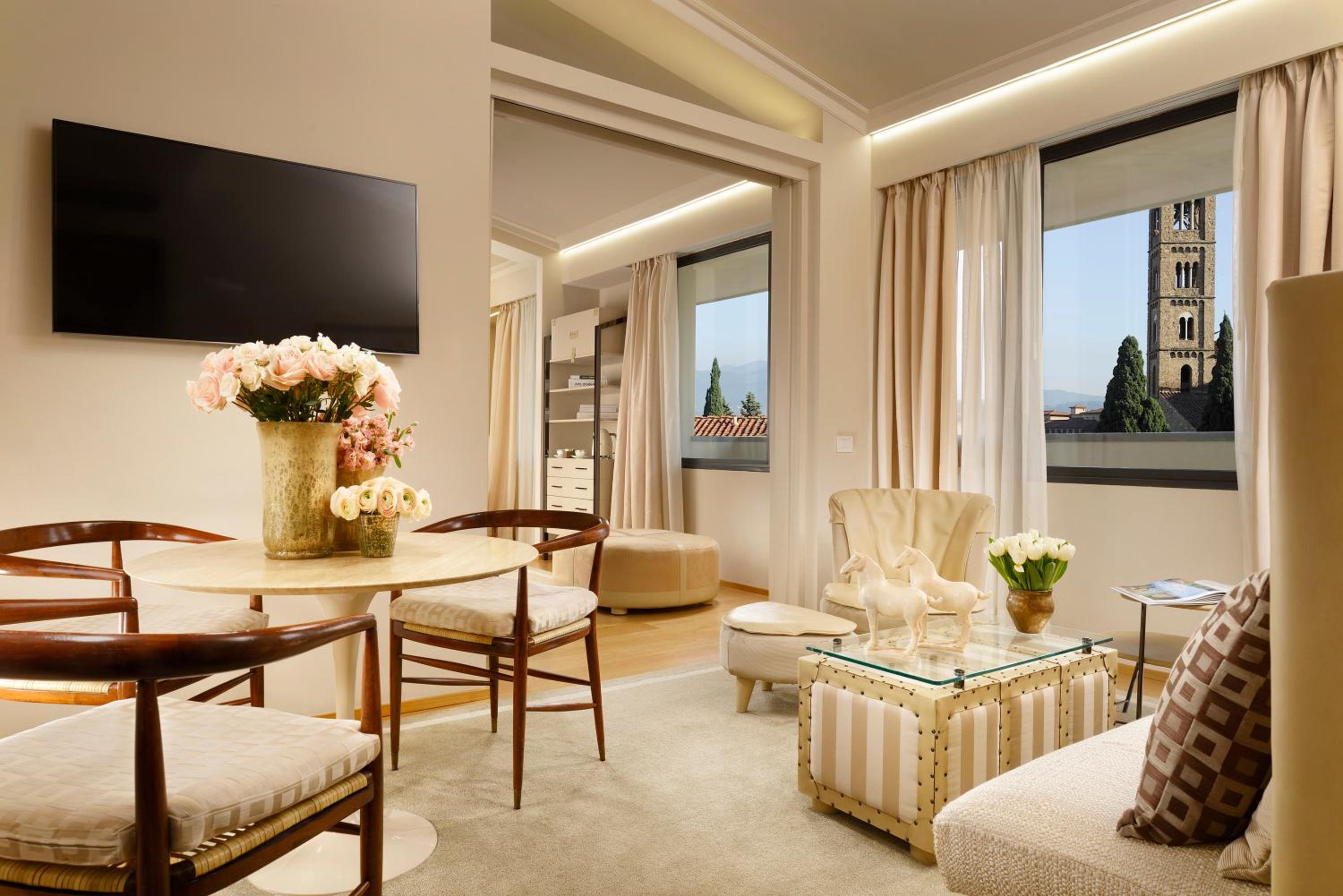 Romantic Suite - Photo 10