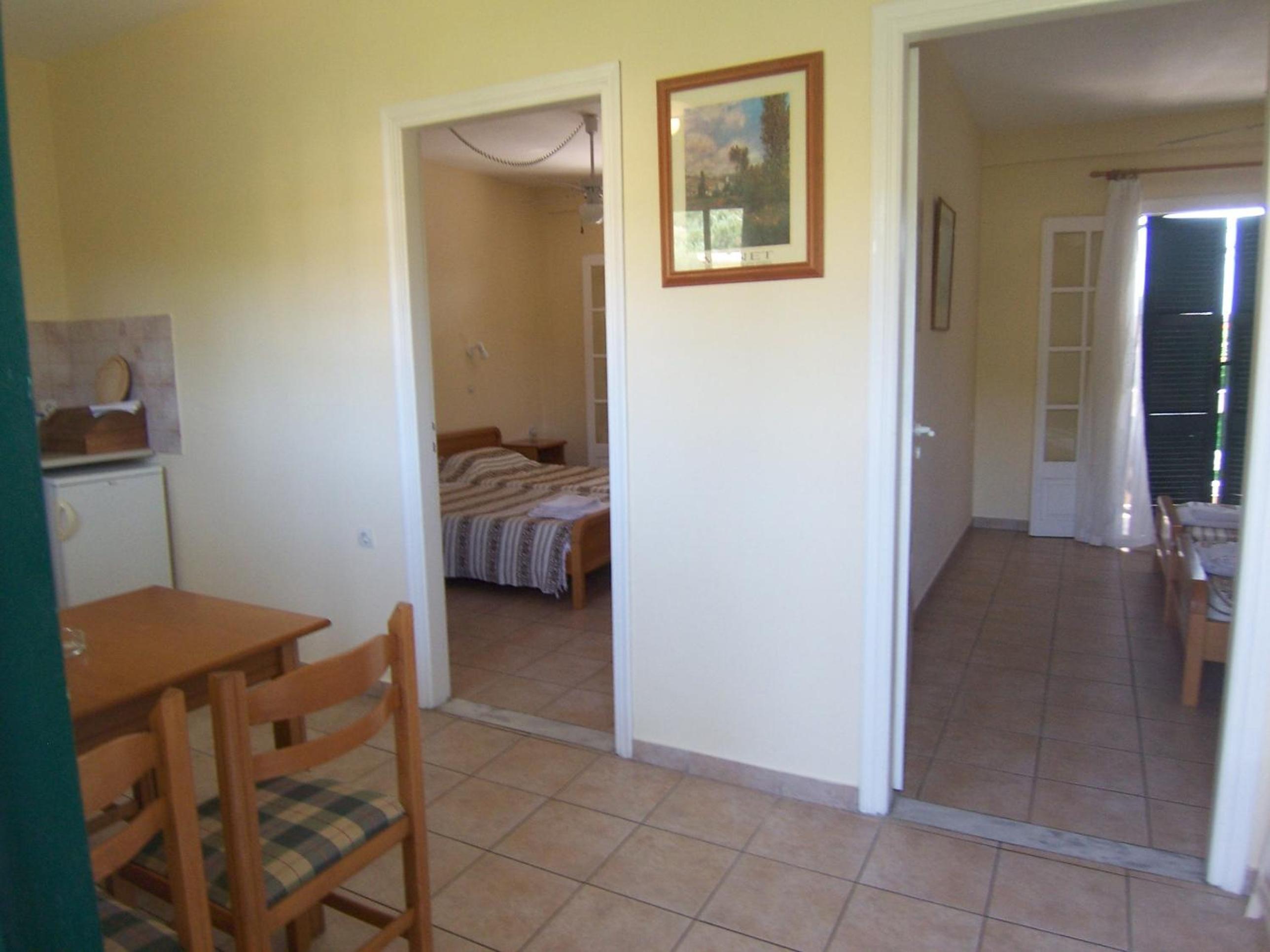 Two-Bedroom Apartment for Five photo 2