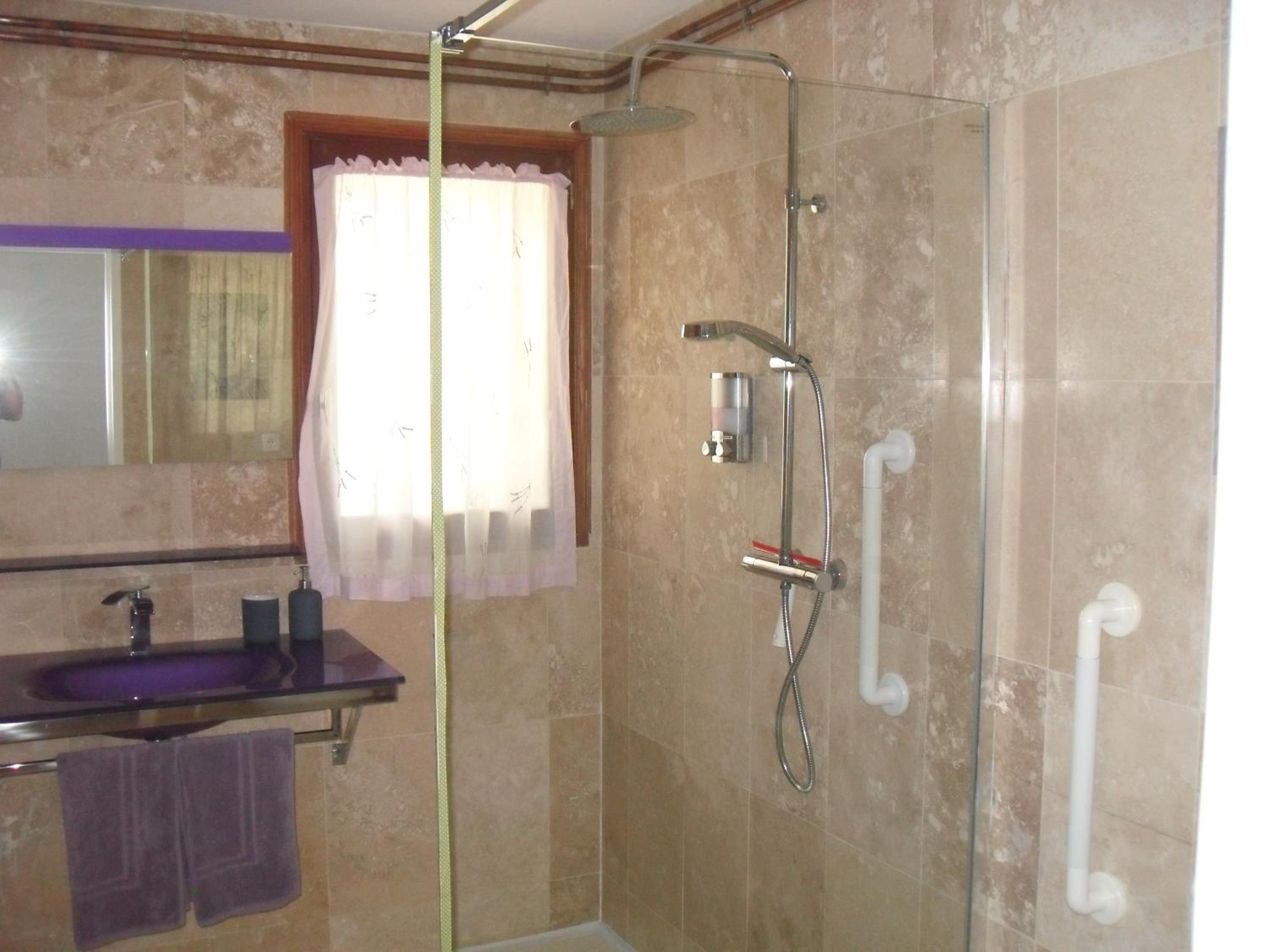 Double Room - Ground Floor photo 3