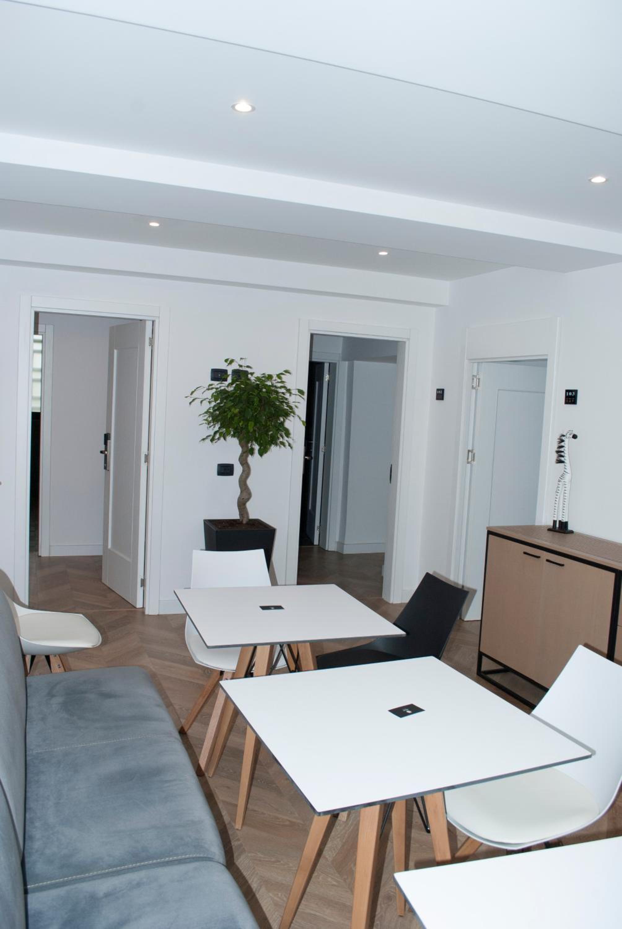 Deluxe Double Room with Balcony photo 3